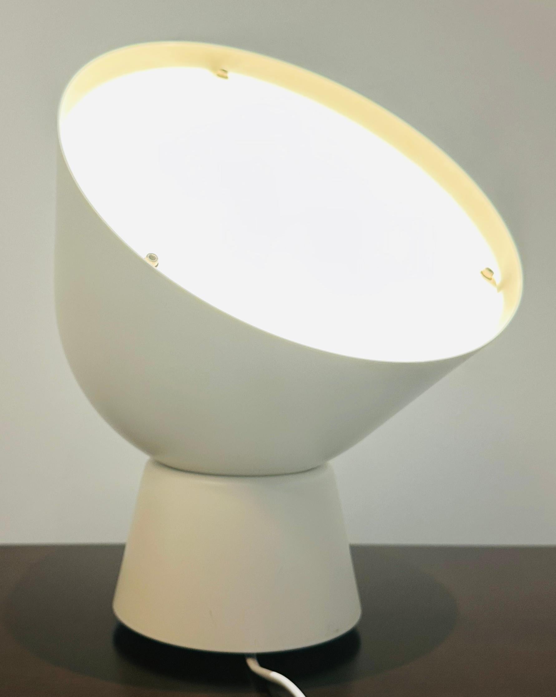 Lámpara de pared o sobremesa vintage Ikea Directional lacada en blanco, de Ola Wihlborg Siglo XXI y contemporáneo en venta