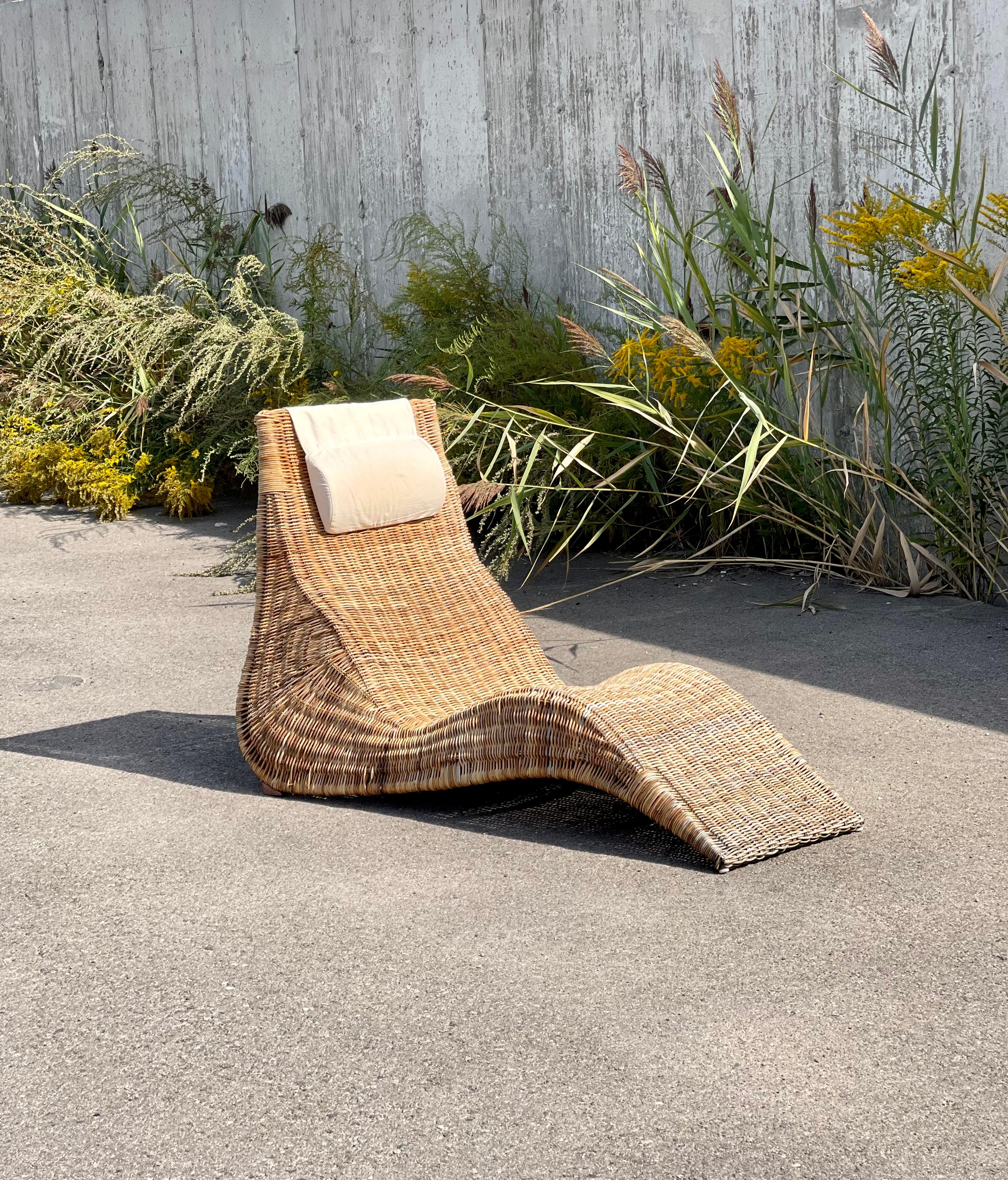 Vintage IKEA Karlskorna Rattan Lounger For Sale 2