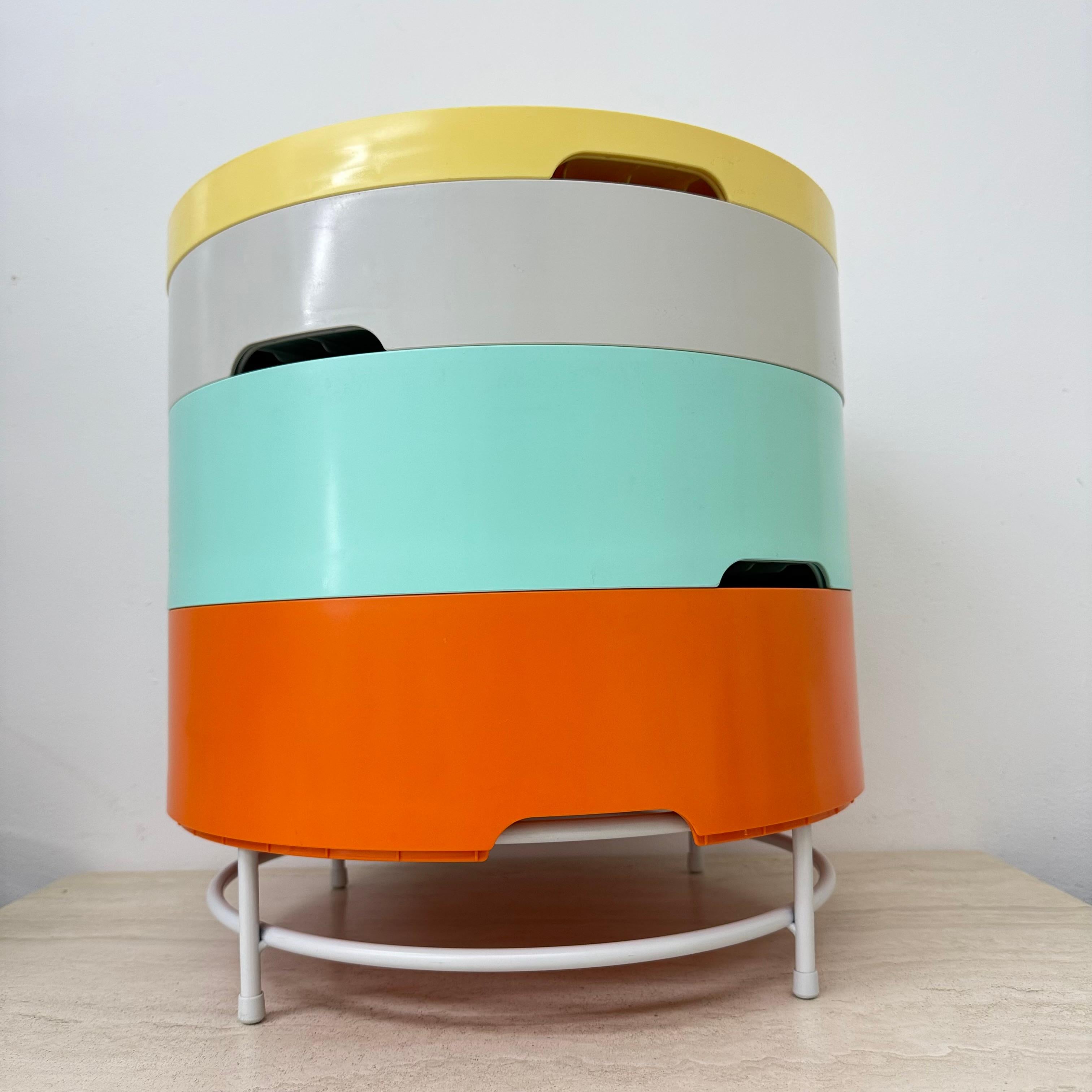 Swedish Vintage Ikea modulair side table by Richards Brill en A. Williams For Sale