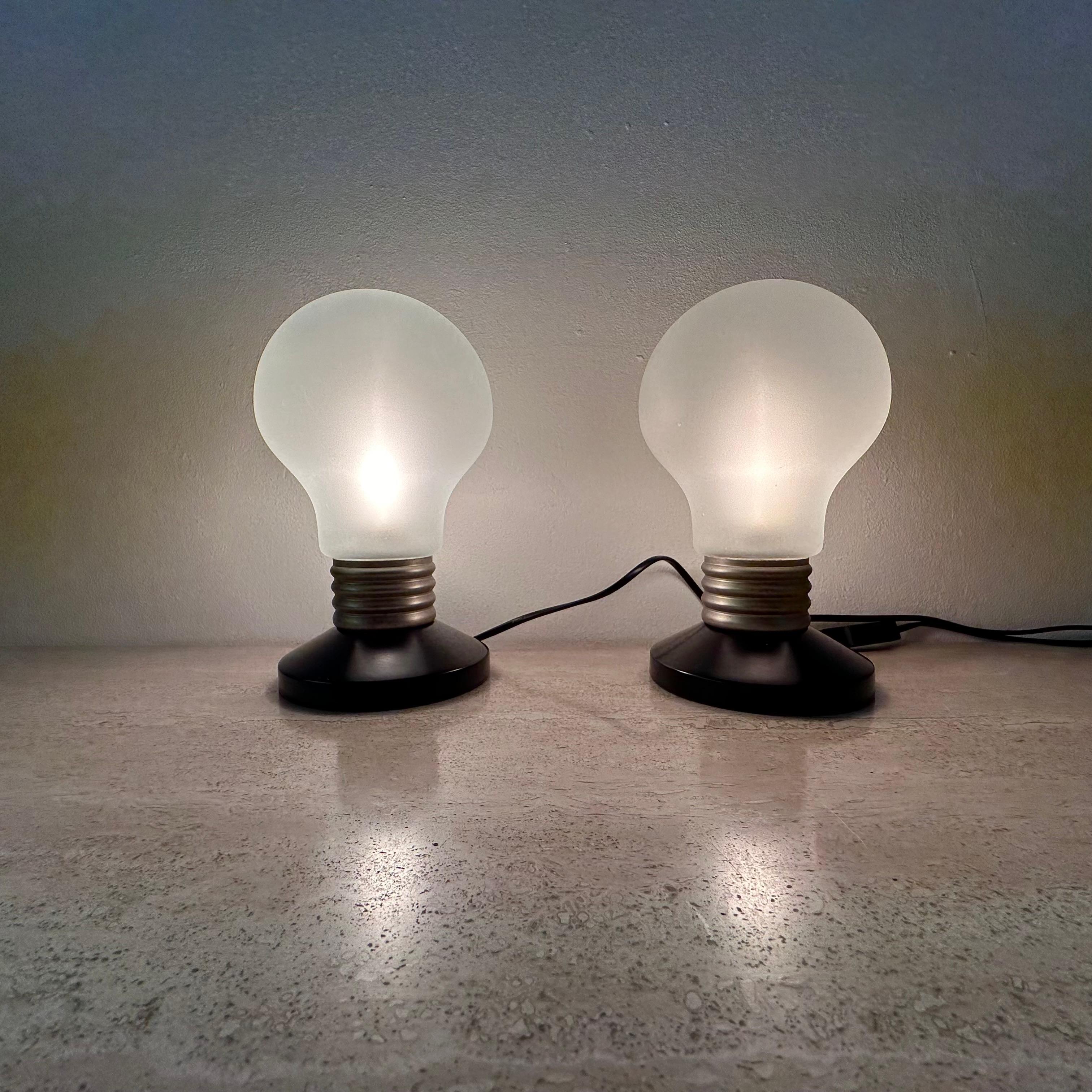 Vintage Ikea Pop Art bulb shaped table lamp , 1990s In Good Condition In Delft, NL
