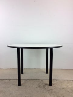 Table de salle à manger ronde IKEA noire et blanche avec pieds amovibles