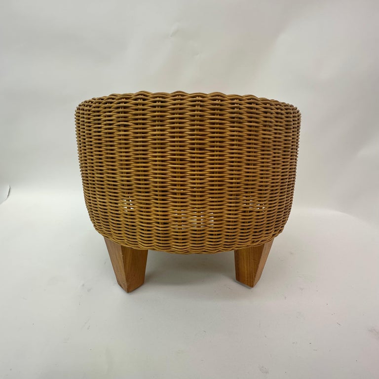 Sgabello rotondo in vimini e rattan vintage di Ikea su 1stDibs | sgabello  rotondo ikea, sgabelli bianchi ikea, poltrone vimini ikea