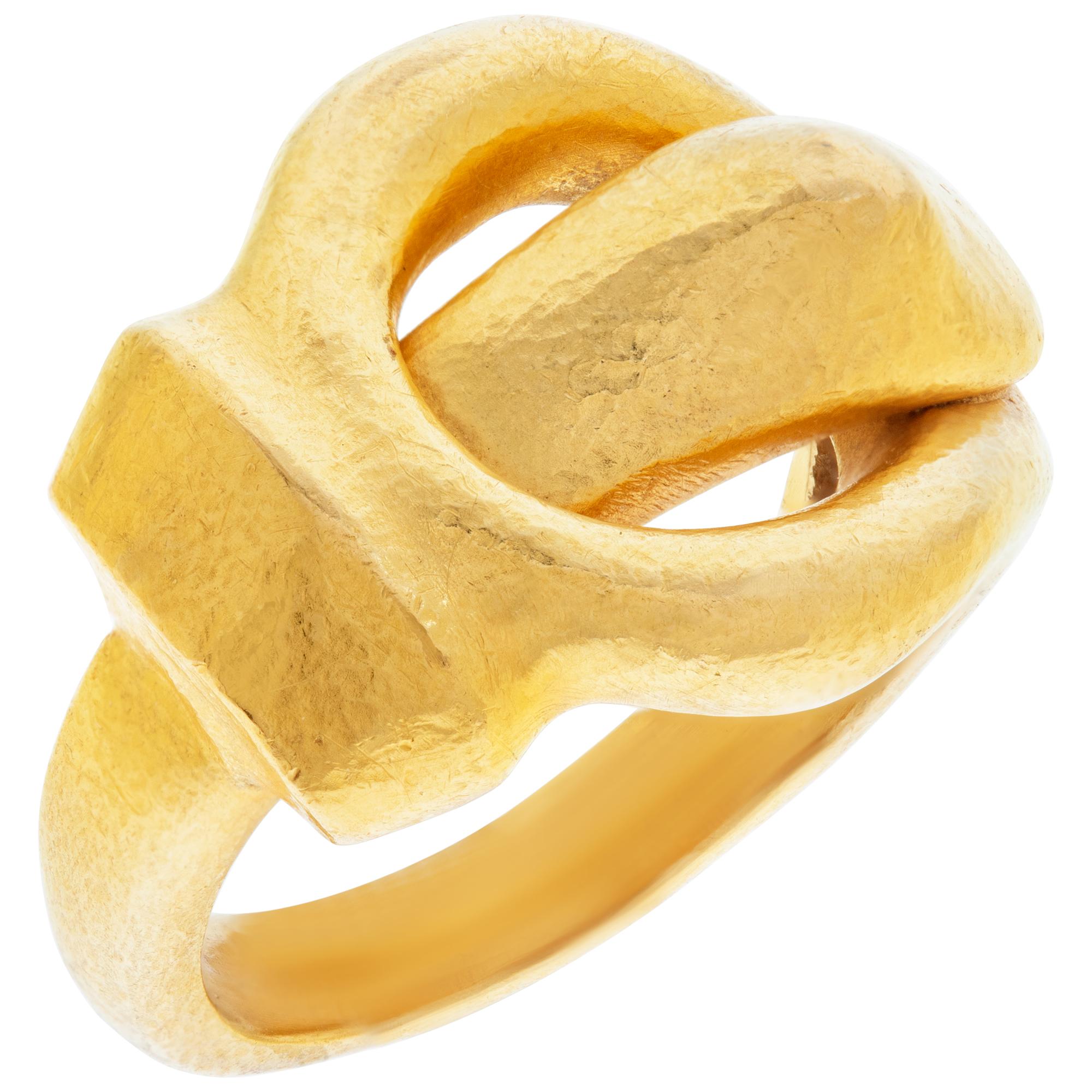 Vintage, Ilias Lalaouinis, Hand Hammered 18k gold ring In Excellent Condition In Surfside, FL