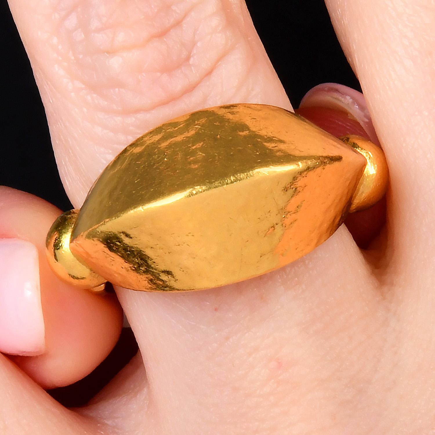 Vintage Ilias Lalaounis 22K Gold Hammered Dome Statement Ring 6