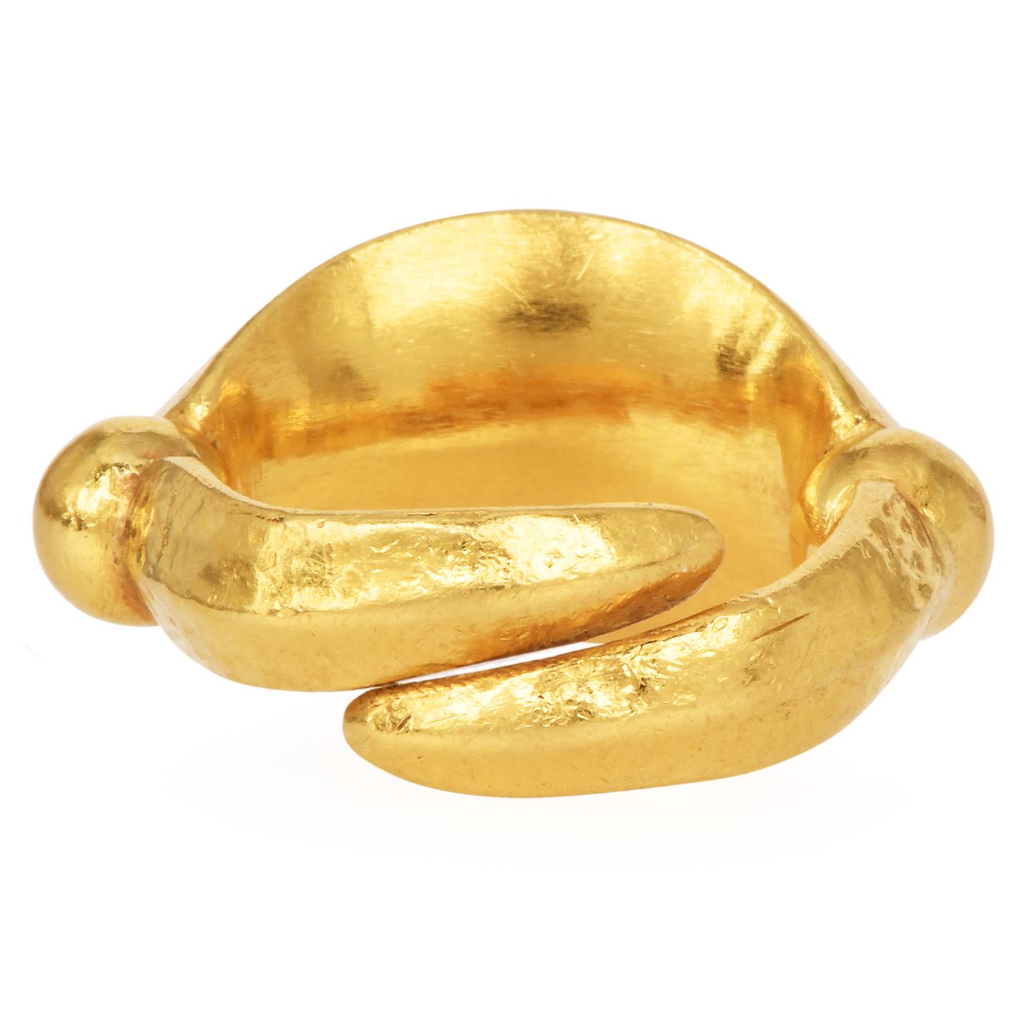 Vintage Ilias Lalaounis 22K Gold Hammered Dome Statement Ring 1