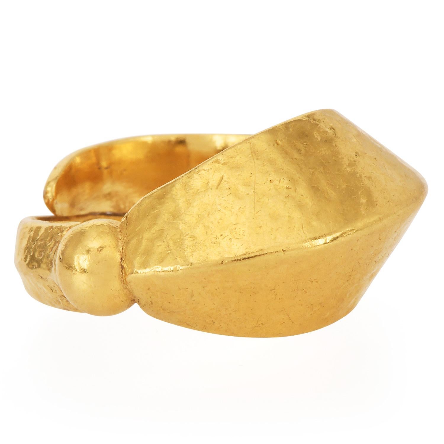 Vintage Ilias Lalaounis 22K Gold Hammered Dome Statement Ring 2