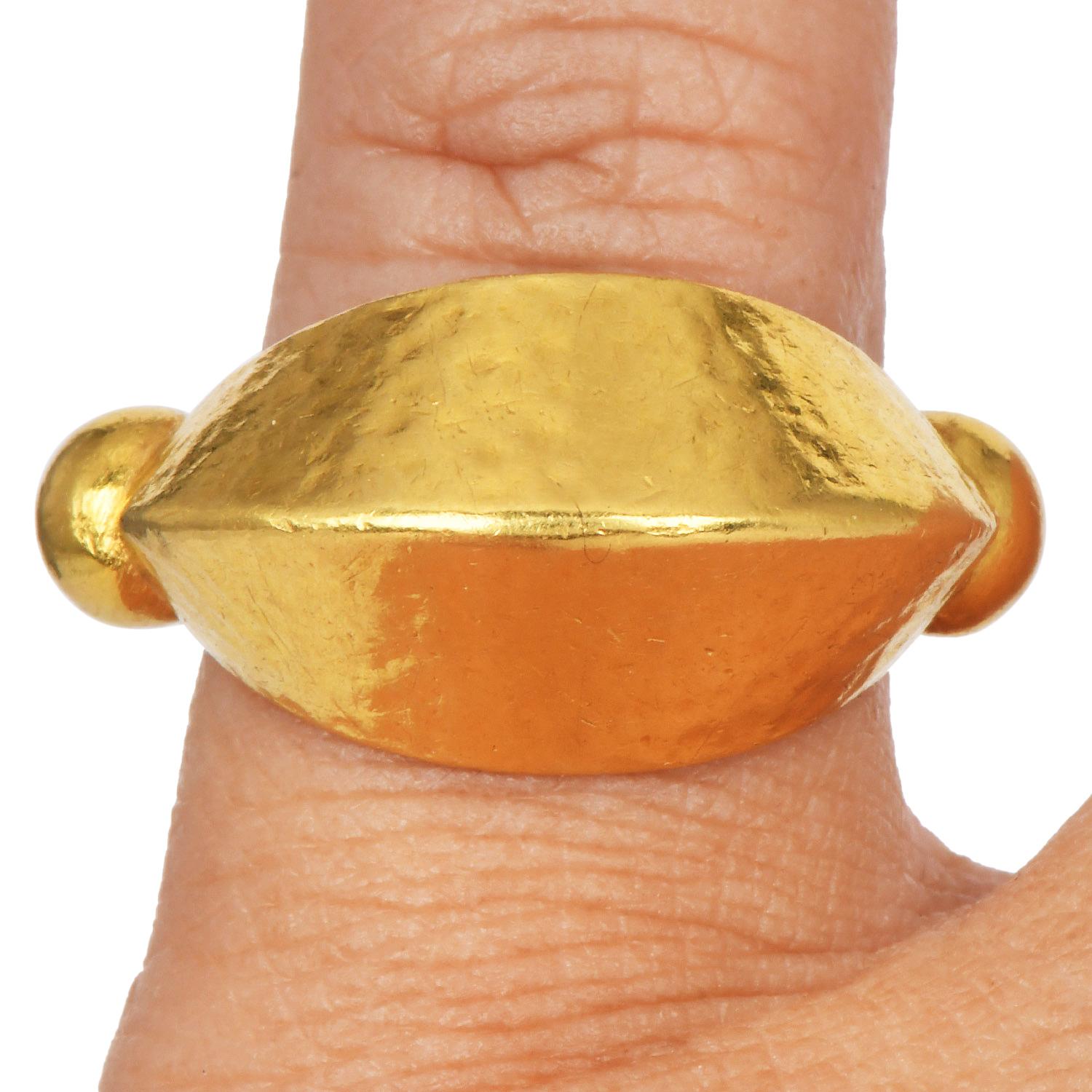 Vintage Ilias Lalaounis 22K Gold Hammered Dome Statement Ring 4
