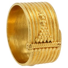 Ilias Lalaounis, alliance vintage large enveloppante en or 22 carats