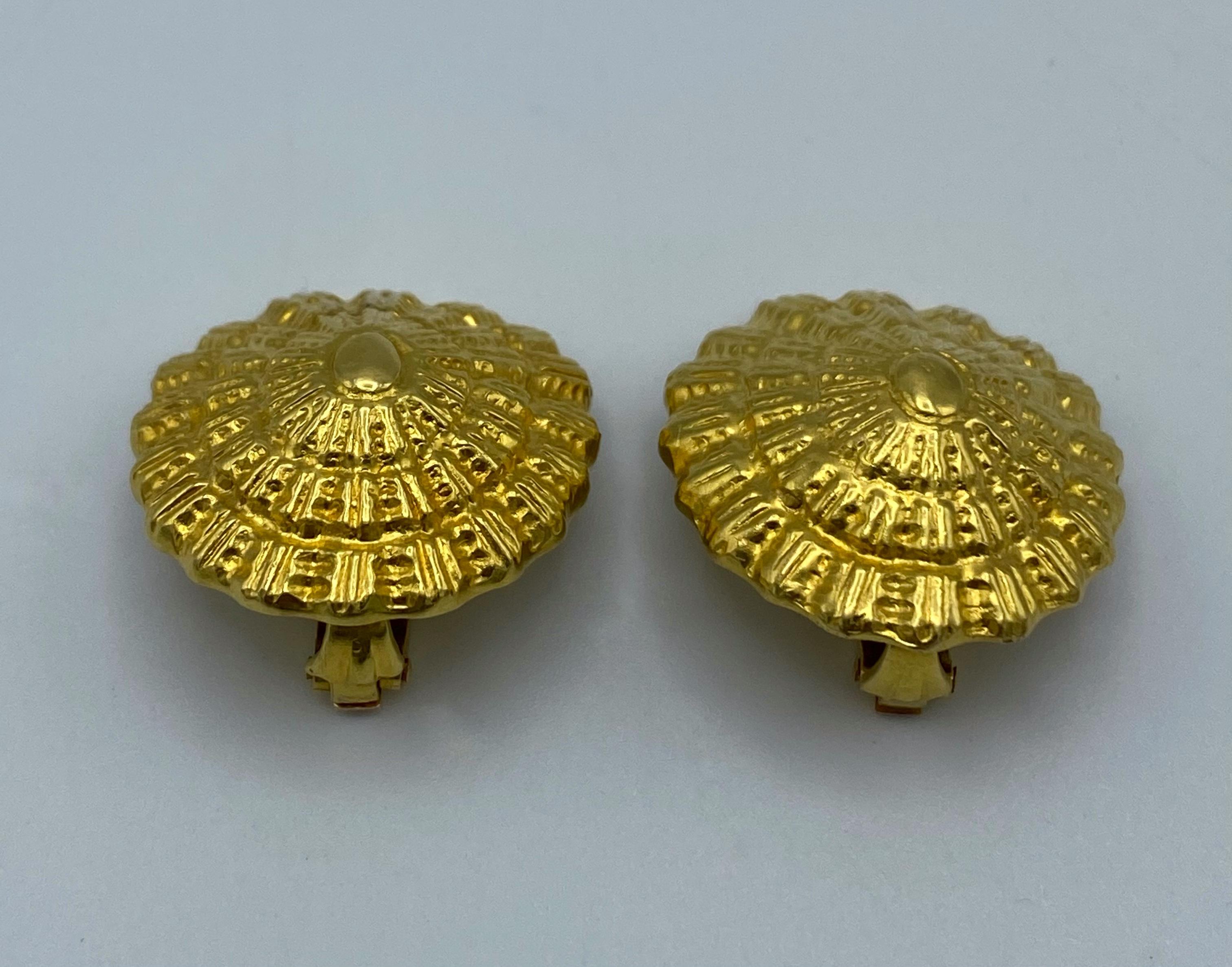 Vintage Ilias Lalaounis Yellow Gold Shell Clip- On Earrings 2