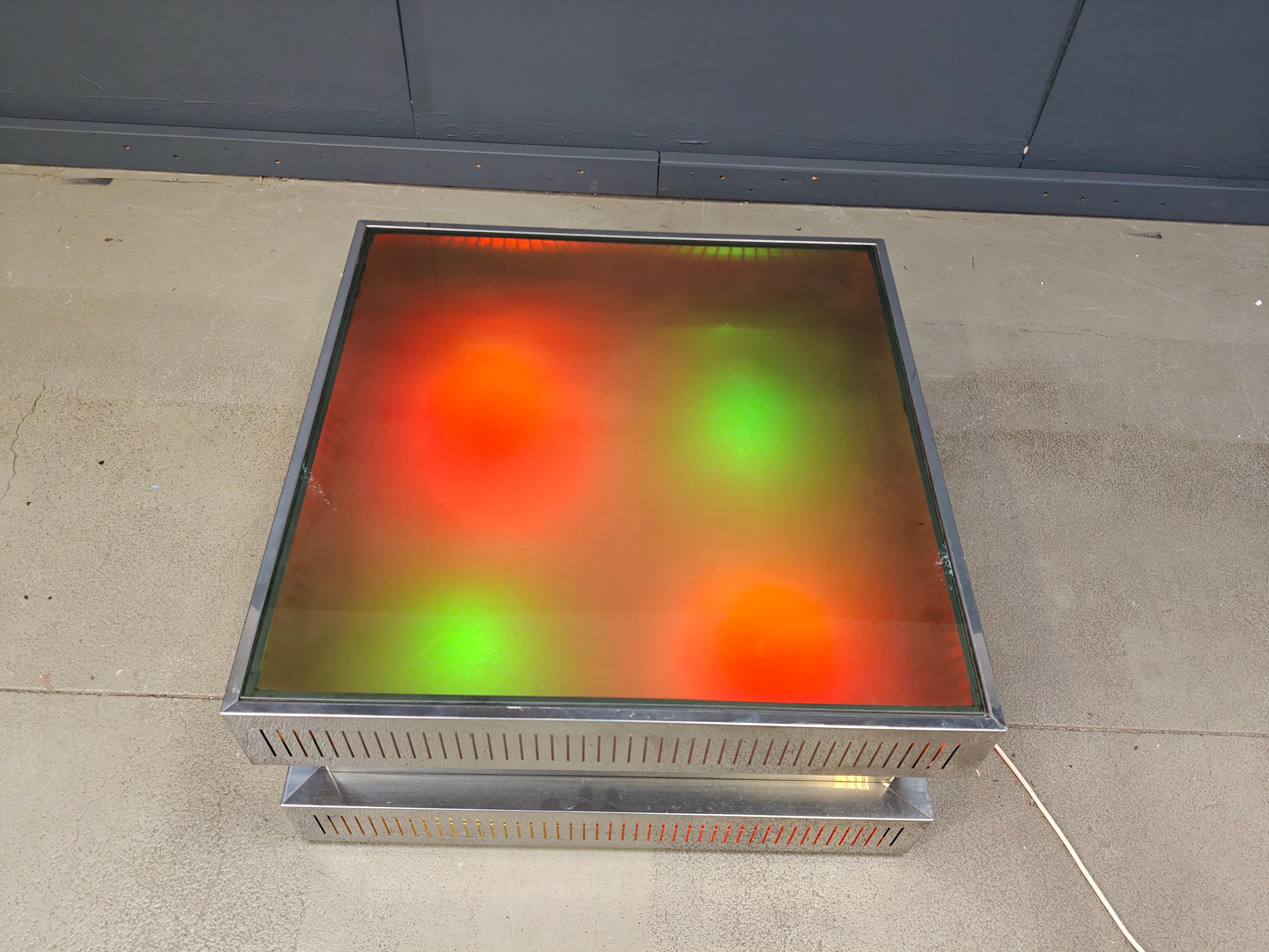 italien Table basse vintage illuminée, âge de l'espace, 1970 - Italie en vente