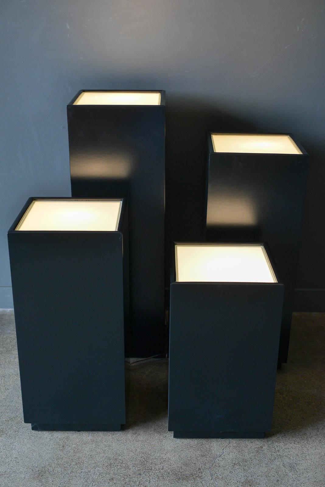 American Vintage Illuminated Display Pedestals by Albright and Zimmerman, ca. 1984 For Sale