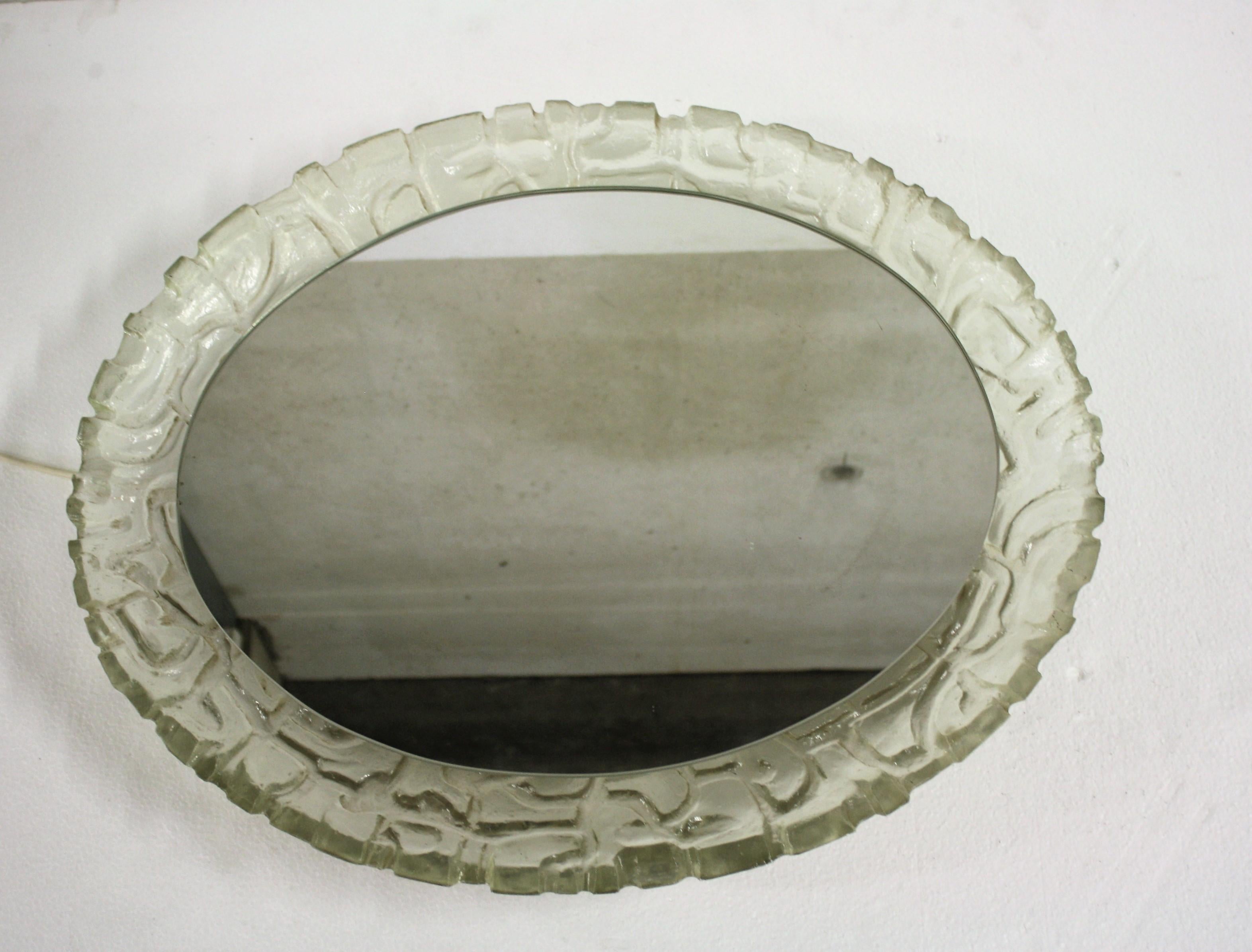 Vintage Illuminated Oval Mirror, 1960s 1