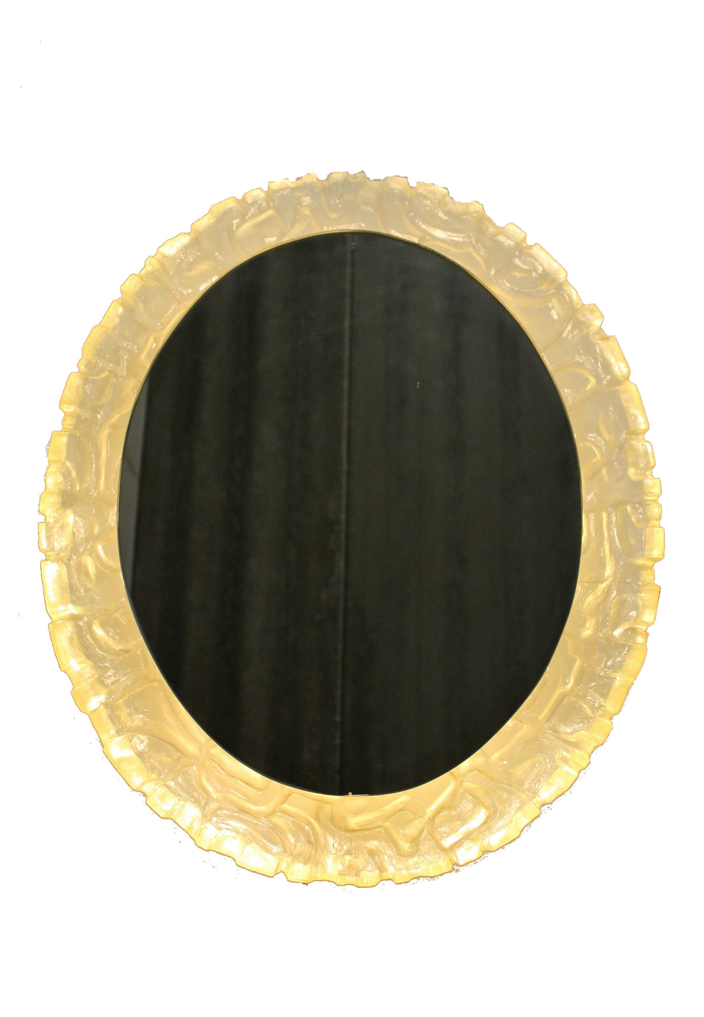 Vintage Illuminated Oval Mirror, 1960s 2