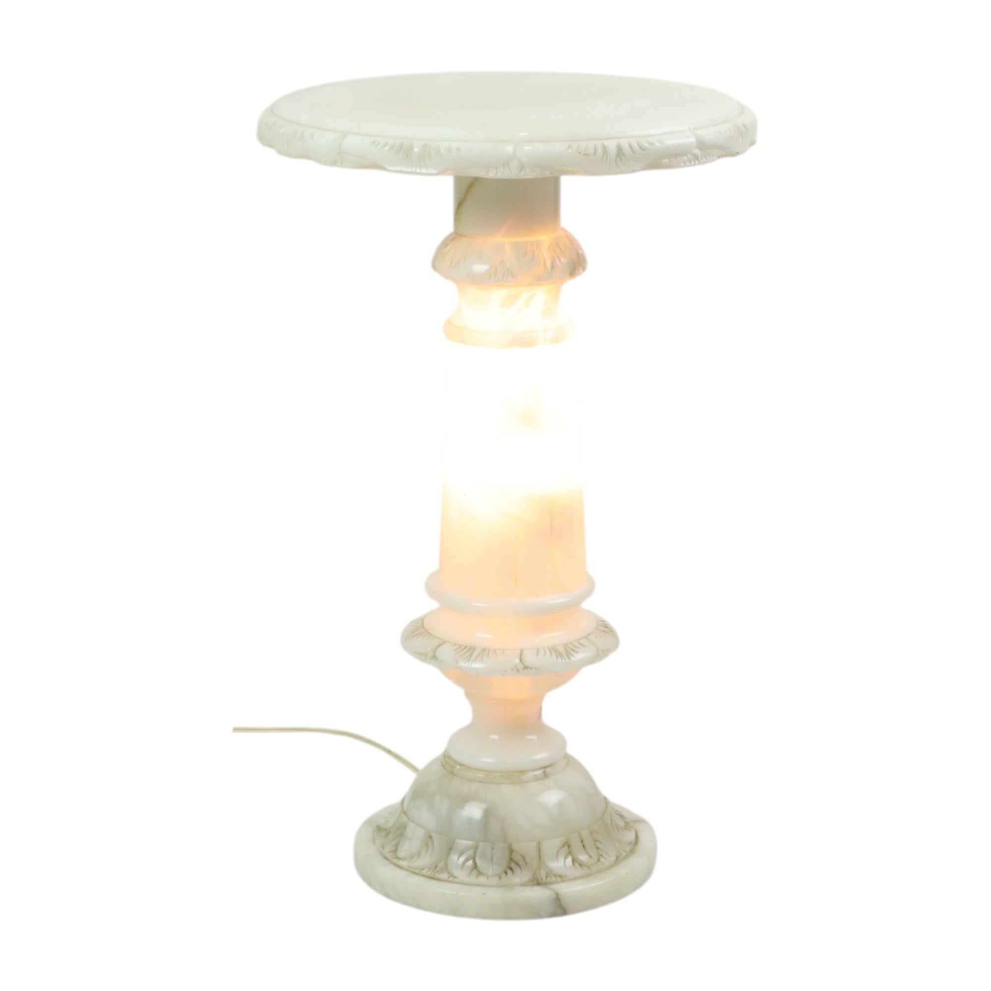 Beleuchtete Vintage-Beistelltisch-Säulen-Säulen-Säulen-Lampe, Alabaster, Naturstein (Französisch) im Angebot