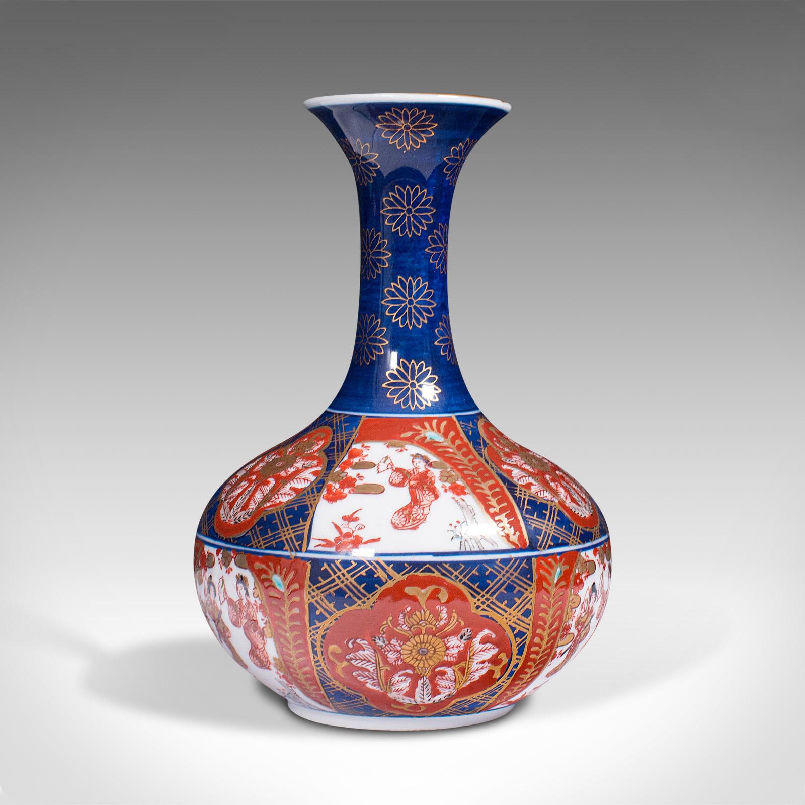 20th Century Vintage Imari Revival Flower Vase, Chinese, Ceramic, Decorative, Display Urn For Sale