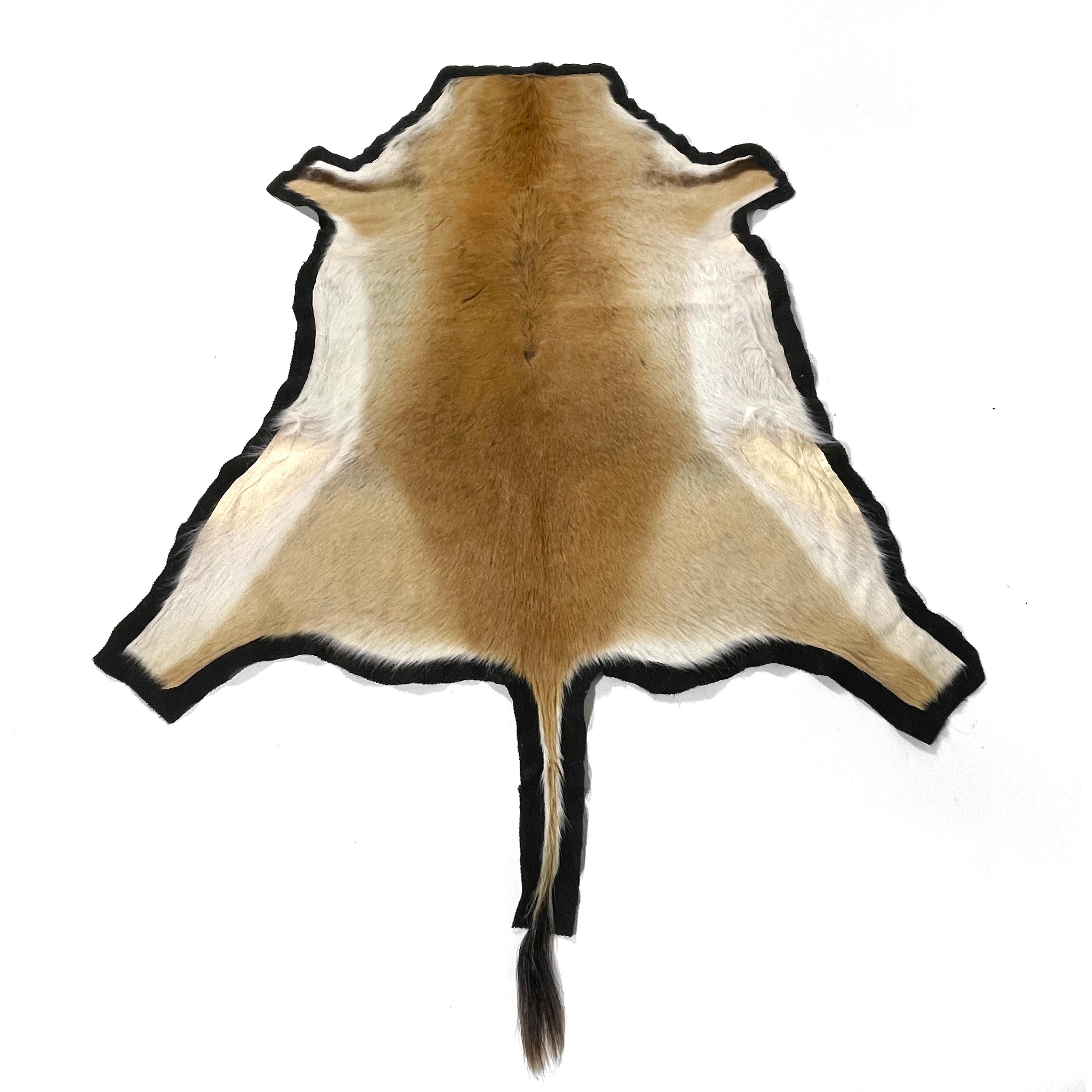 Tapis vintage Impala Bon état - En vente à Highland, IN