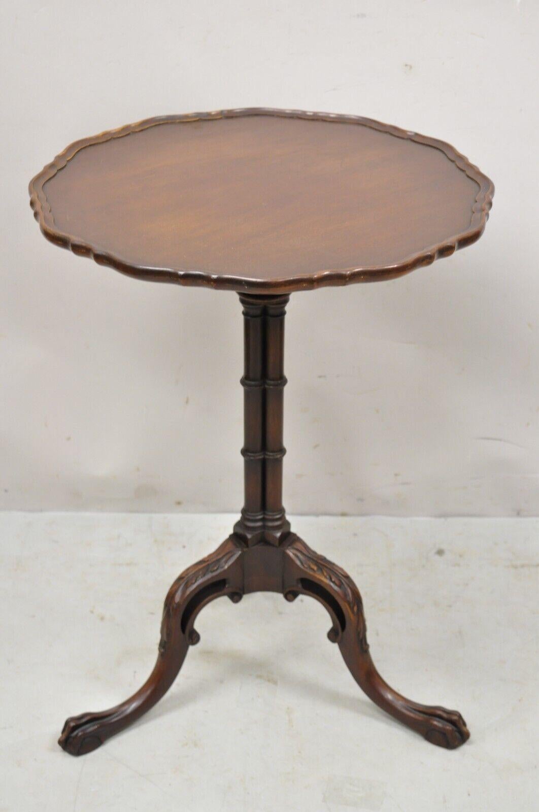 Vintage Imperial Mahogany Georgian Style Pedestal Base Tea Table Side Table In Good Condition In Philadelphia, PA