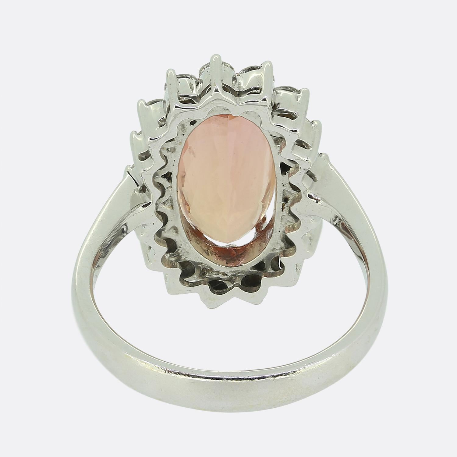 Vintage Imperial Topaz Diamond Cluster Ring In Good Condition For Sale In London, GB