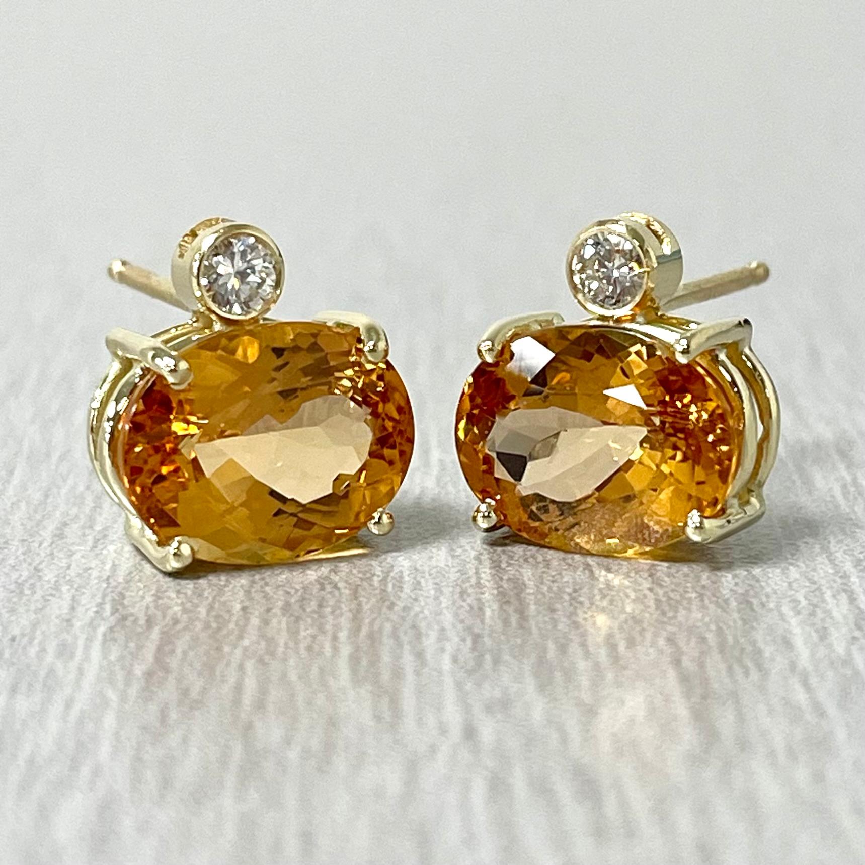 Moderne Boucles d'oreilles en or jaune 18K avec topaze impériale et diamant en vente
