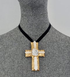 Vintage Importante 1994 CHANEL Cuarzo Cristal de Roca Cruz Broche Colgante Collar