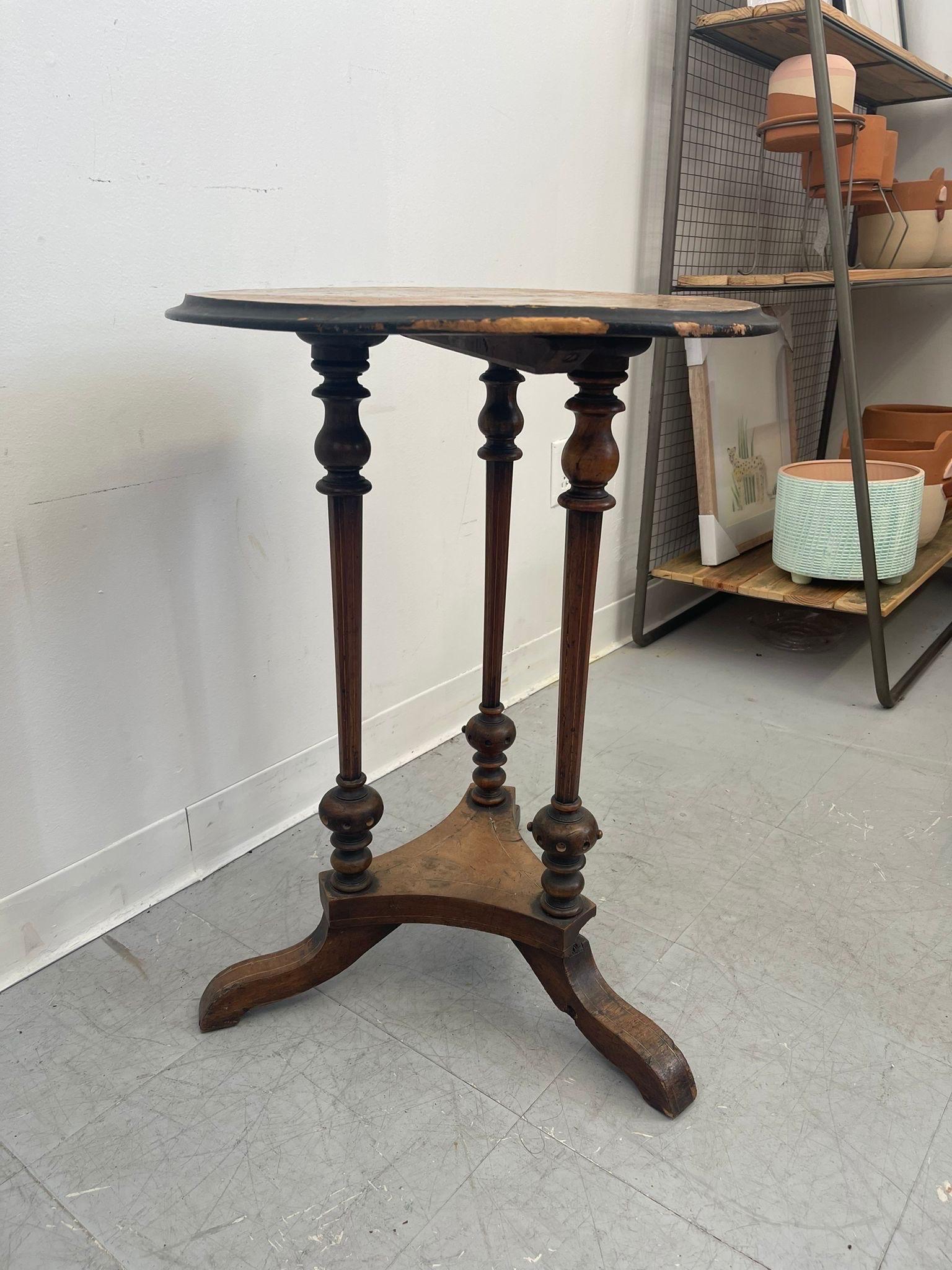 Vintage Imported Victorian Burl Wood Inlay Decorative Side Table. In Good Condition For Sale In Seattle, WA