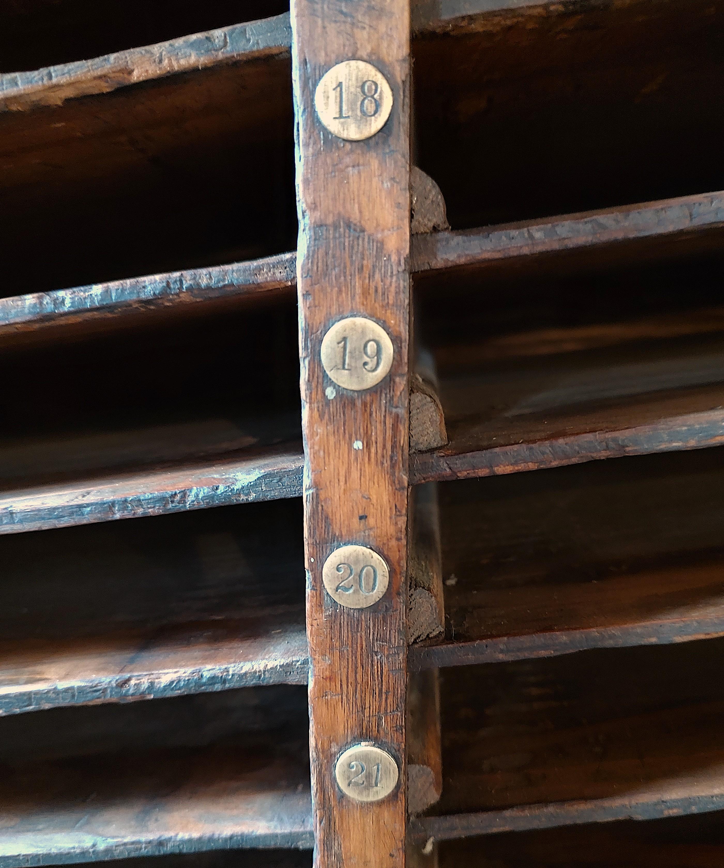 Imponente Mesa e Isla de Cocina Vintage con Encimera de Acero en venta 9