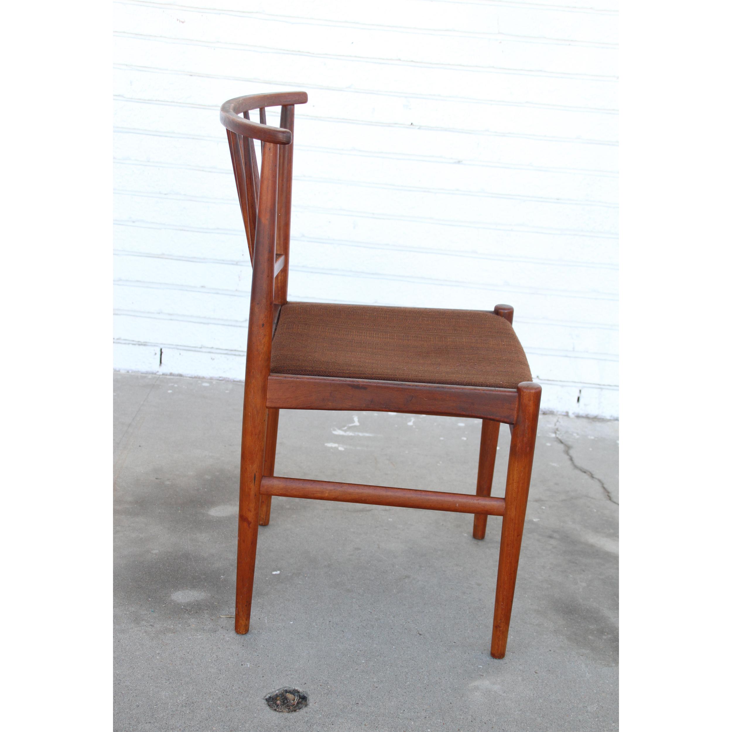 Vintage in style Jorgen Baekmark Dinning Chairs  For Sale 2