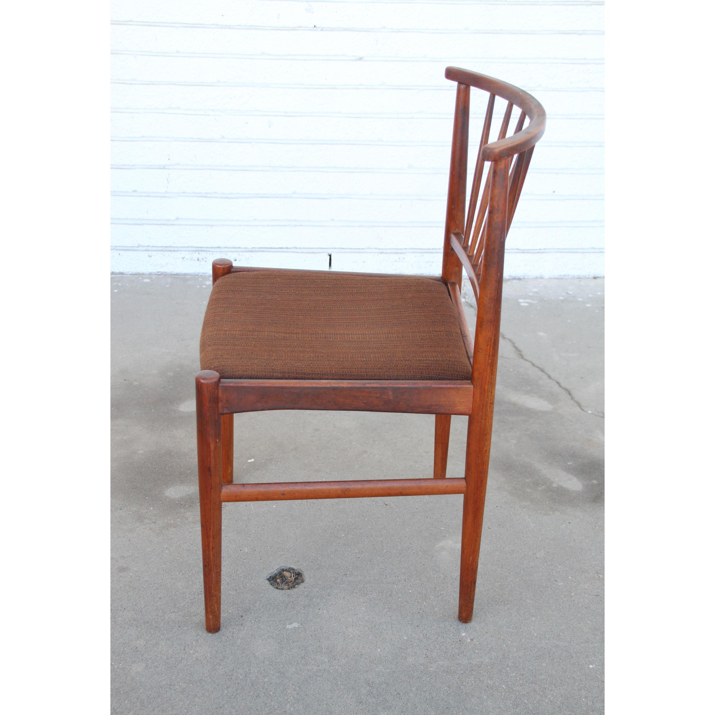 Vintage in style Jorgen Baekmark Dinning Chairs  In Good Condition For Sale In Pasadena, TX