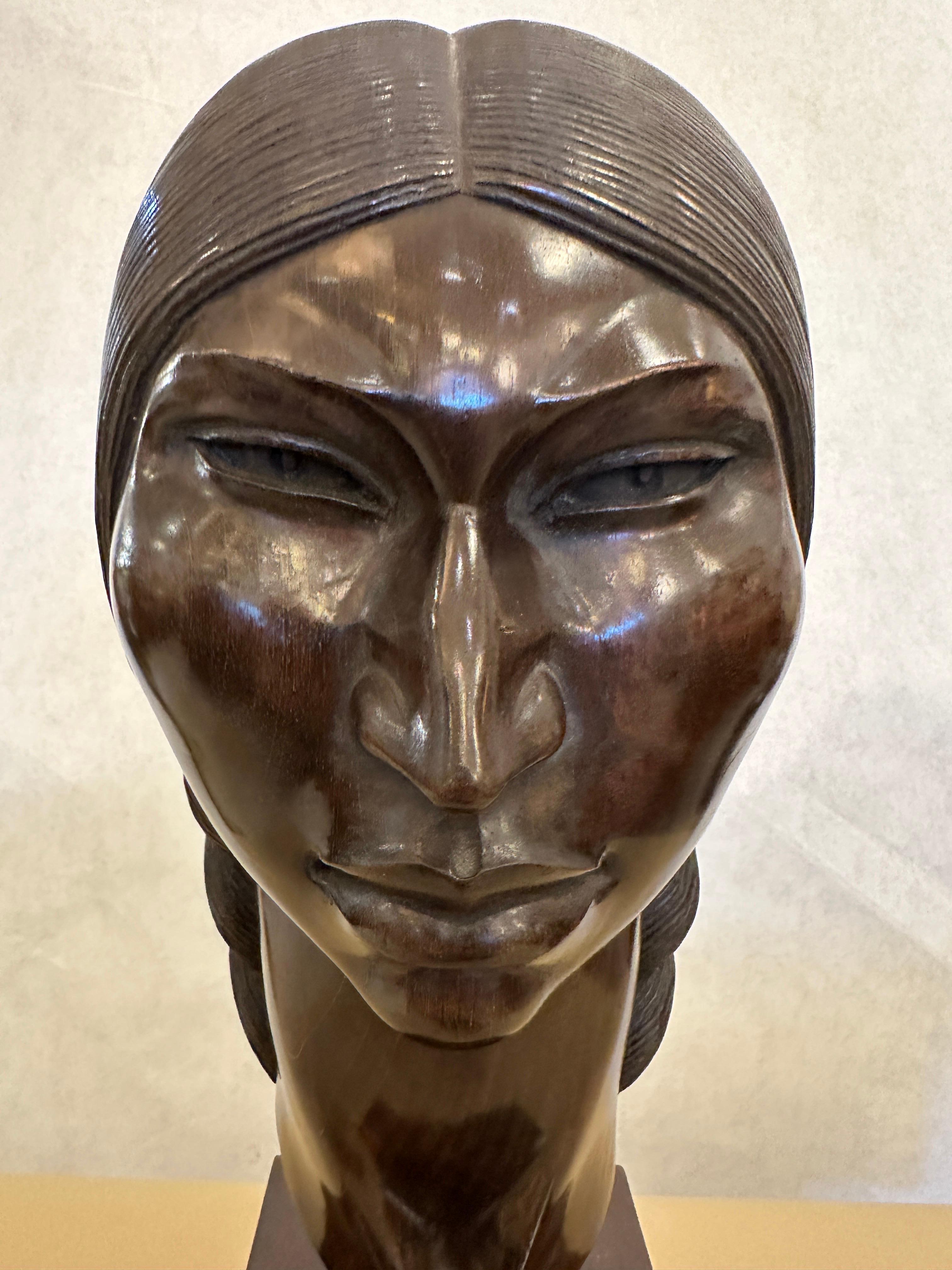 inca head statue