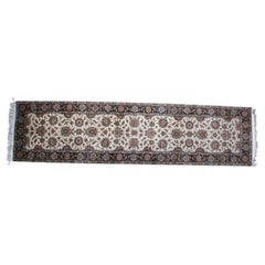Vintage India Oriental Wool Floral All Over Hallway Rug Runner Carpet 10'