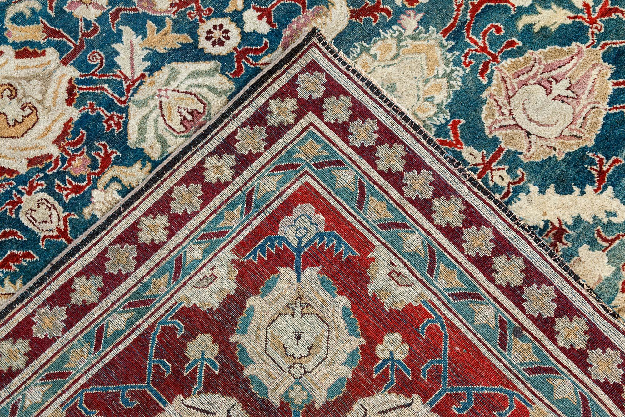 19th Century Indian Agra Floral Handmade Wool Rug For Sale 6