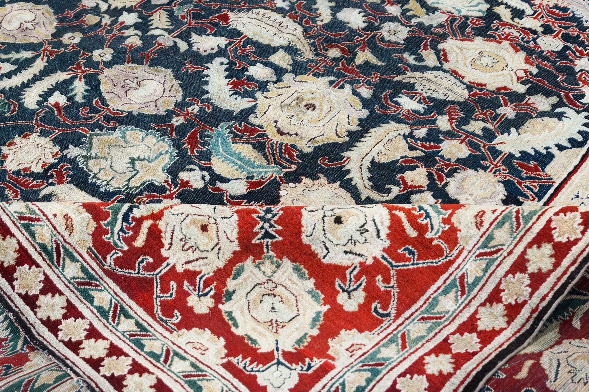 19th Century Indian Agra Floral Handmade Wool Rug In Good Condition For Sale In New York, NY