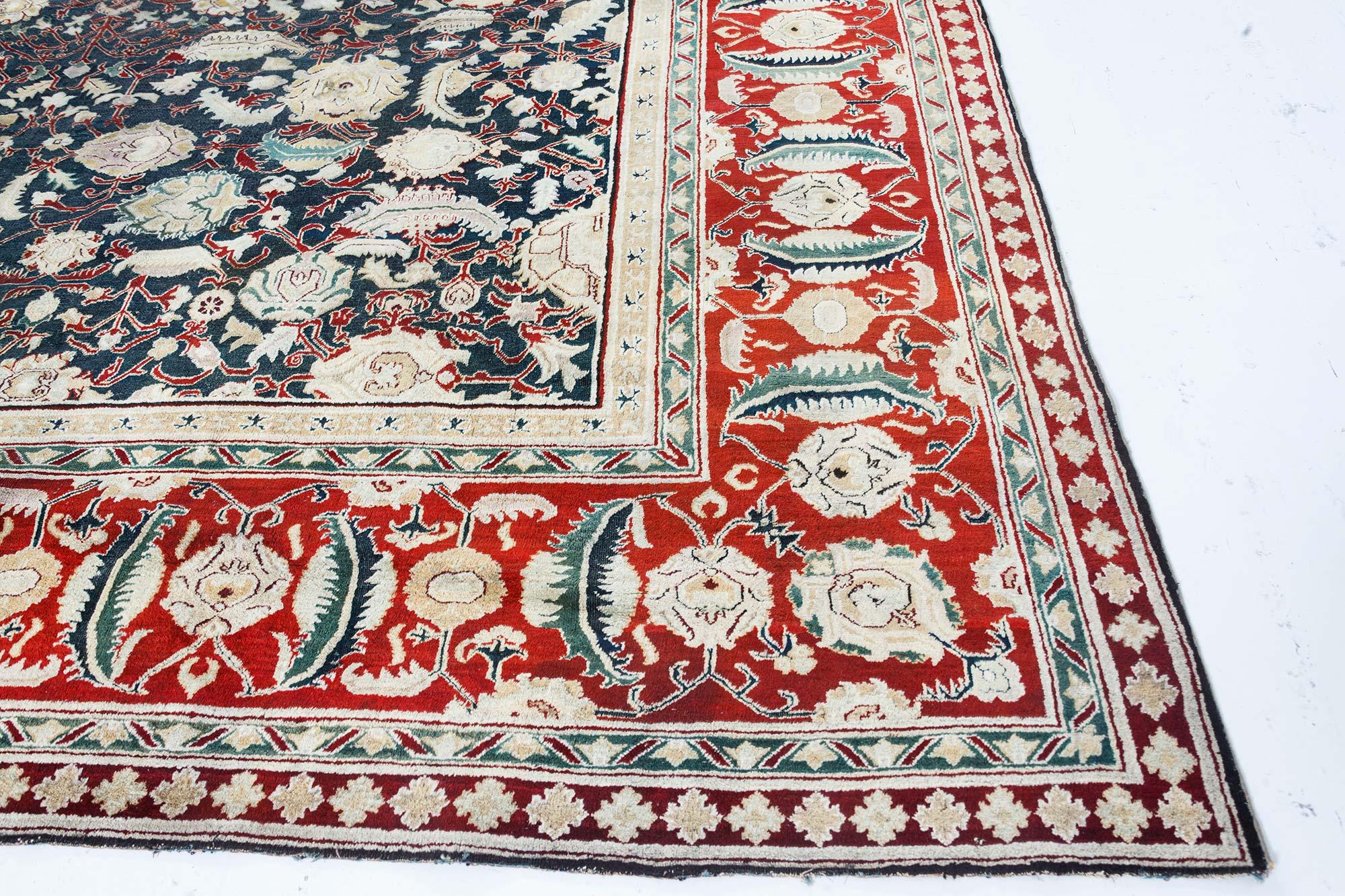 19th Century Indian Agra Floral Handmade Wool Rug For Sale 4