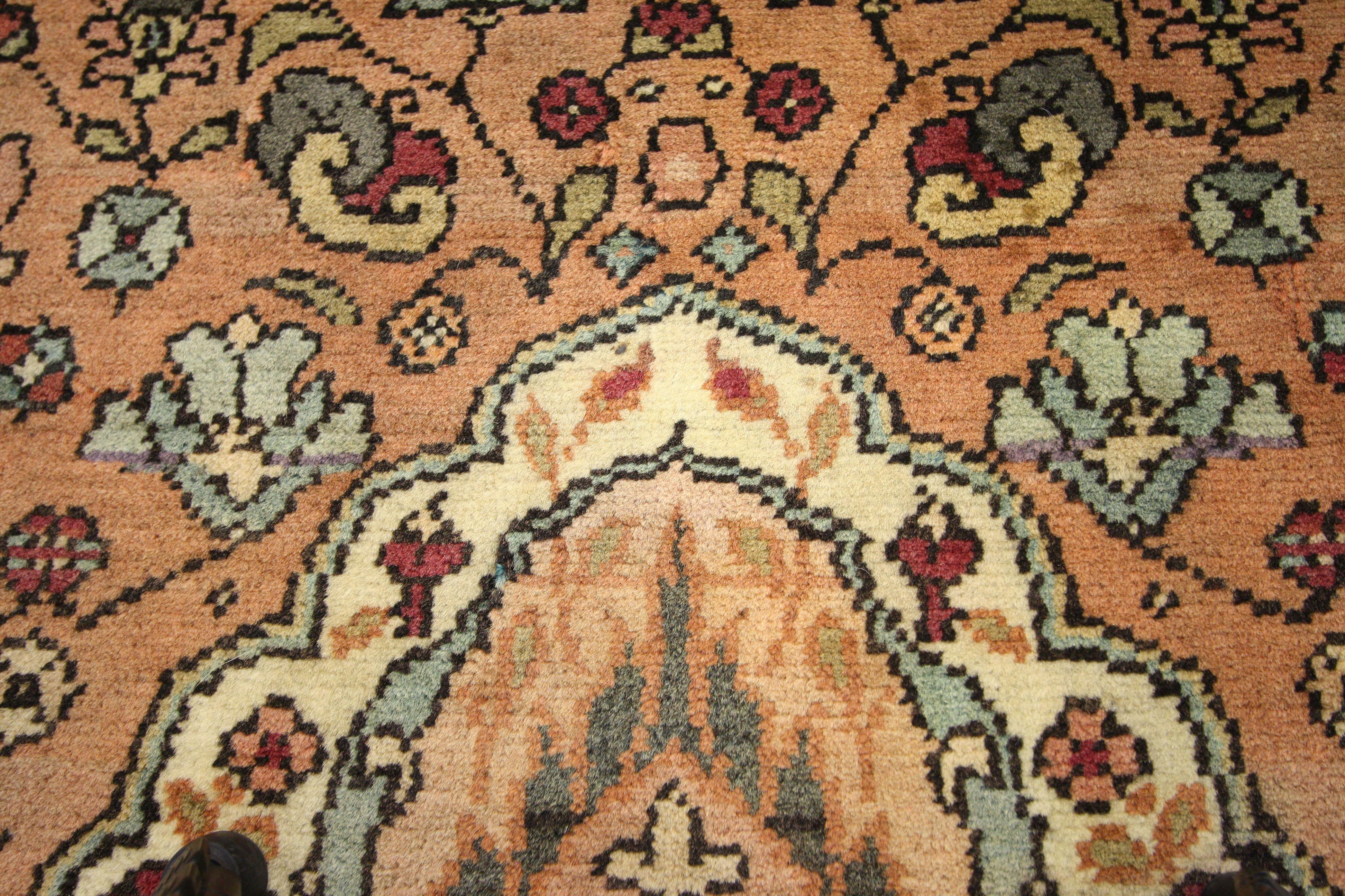 Arts and Crafts Vintage Indian Agra Rug, Foyer or Entry Rug with Arts & Crafts Style For Sale