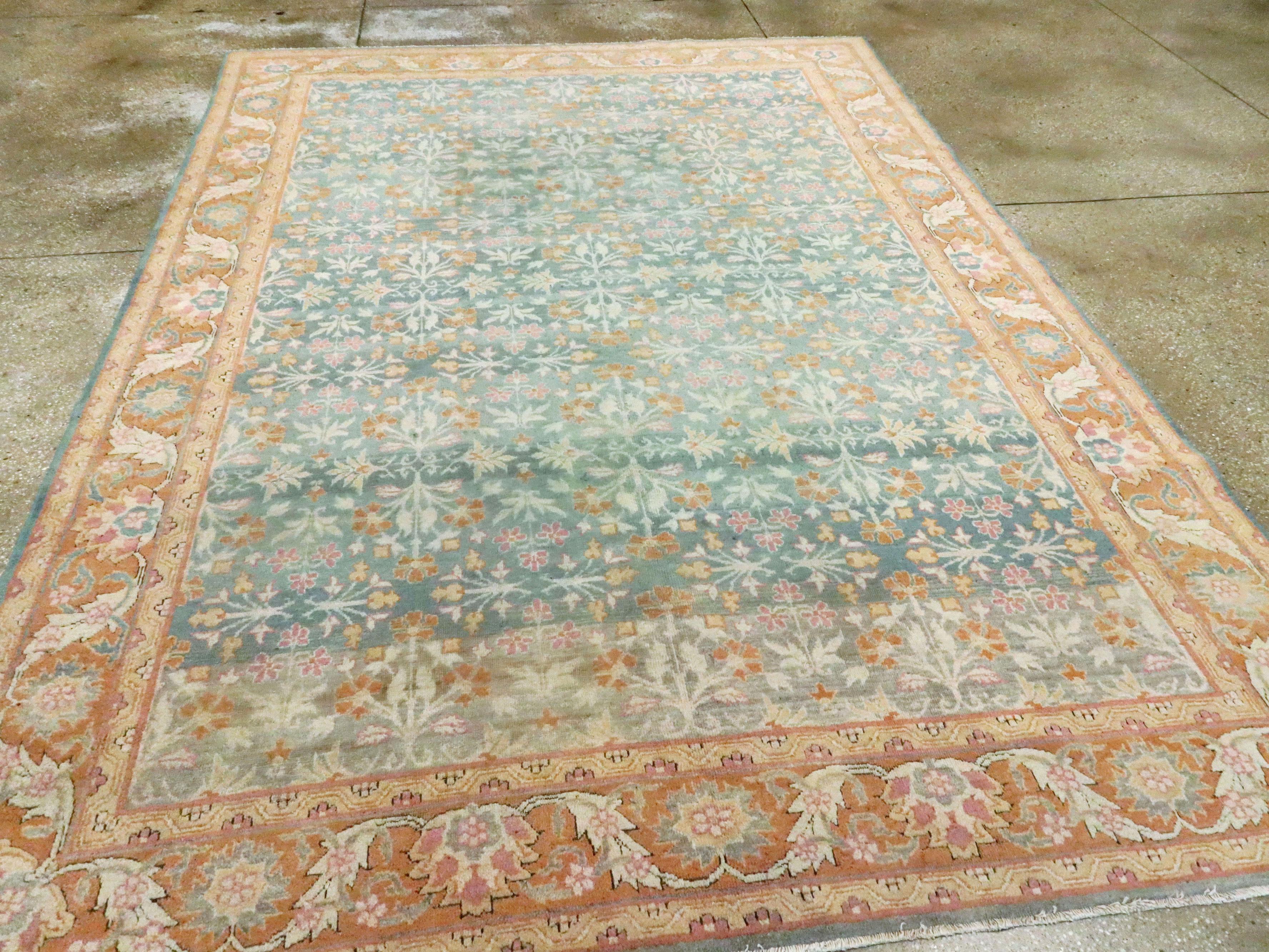 Vintage Indian Amritsar Rug In Good Condition For Sale In New York, NY