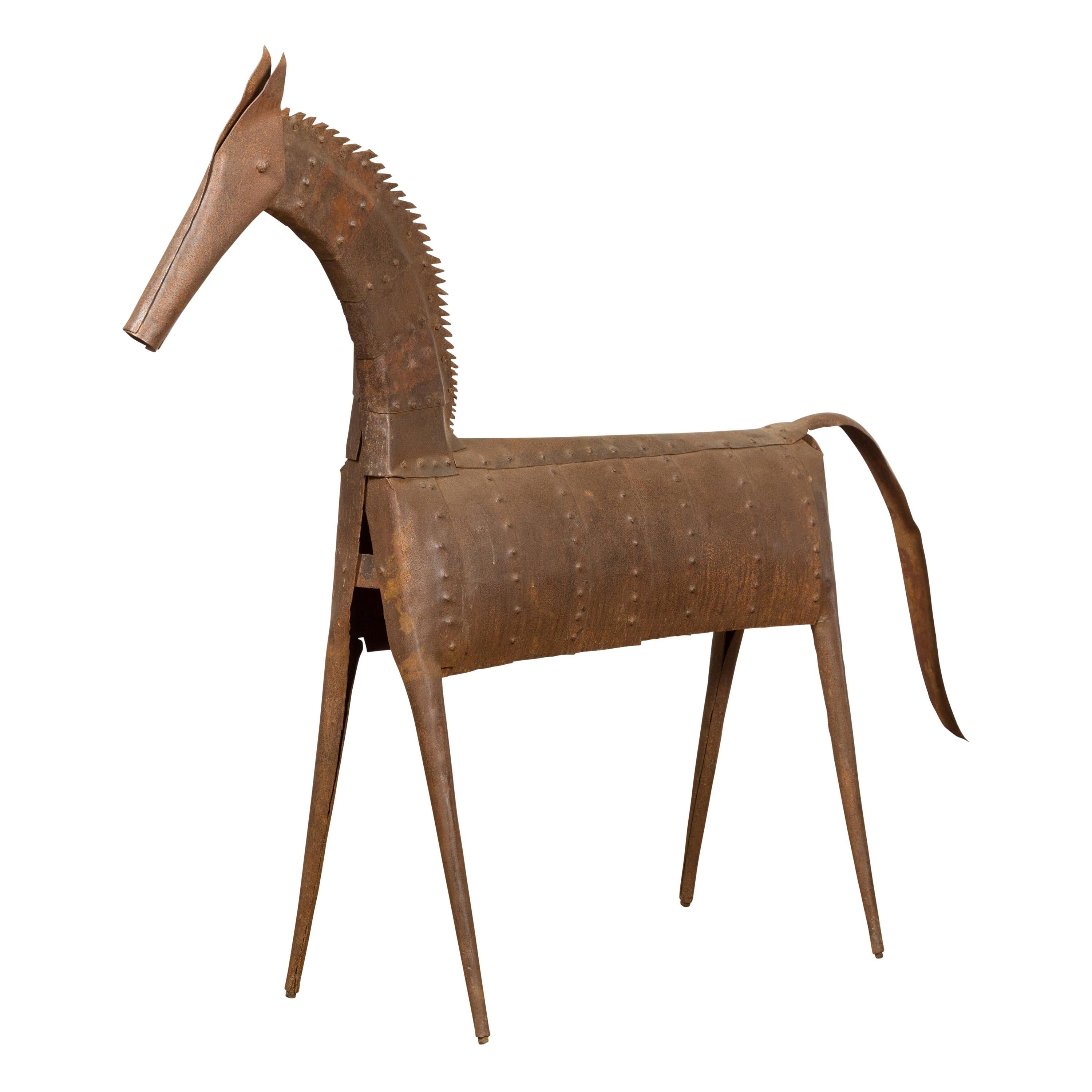 Sculpture de cheval indienne vintage en fonte de style archaïque avec patine rouille