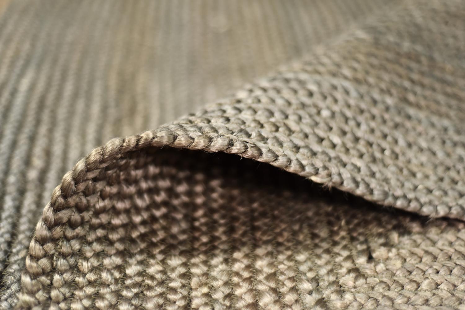 Mid-Century Modern Tapis indien vintage en jute tissé à plat, marron, années 1970 en vente