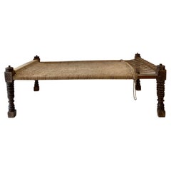 Banc indien vintage de type charpoi