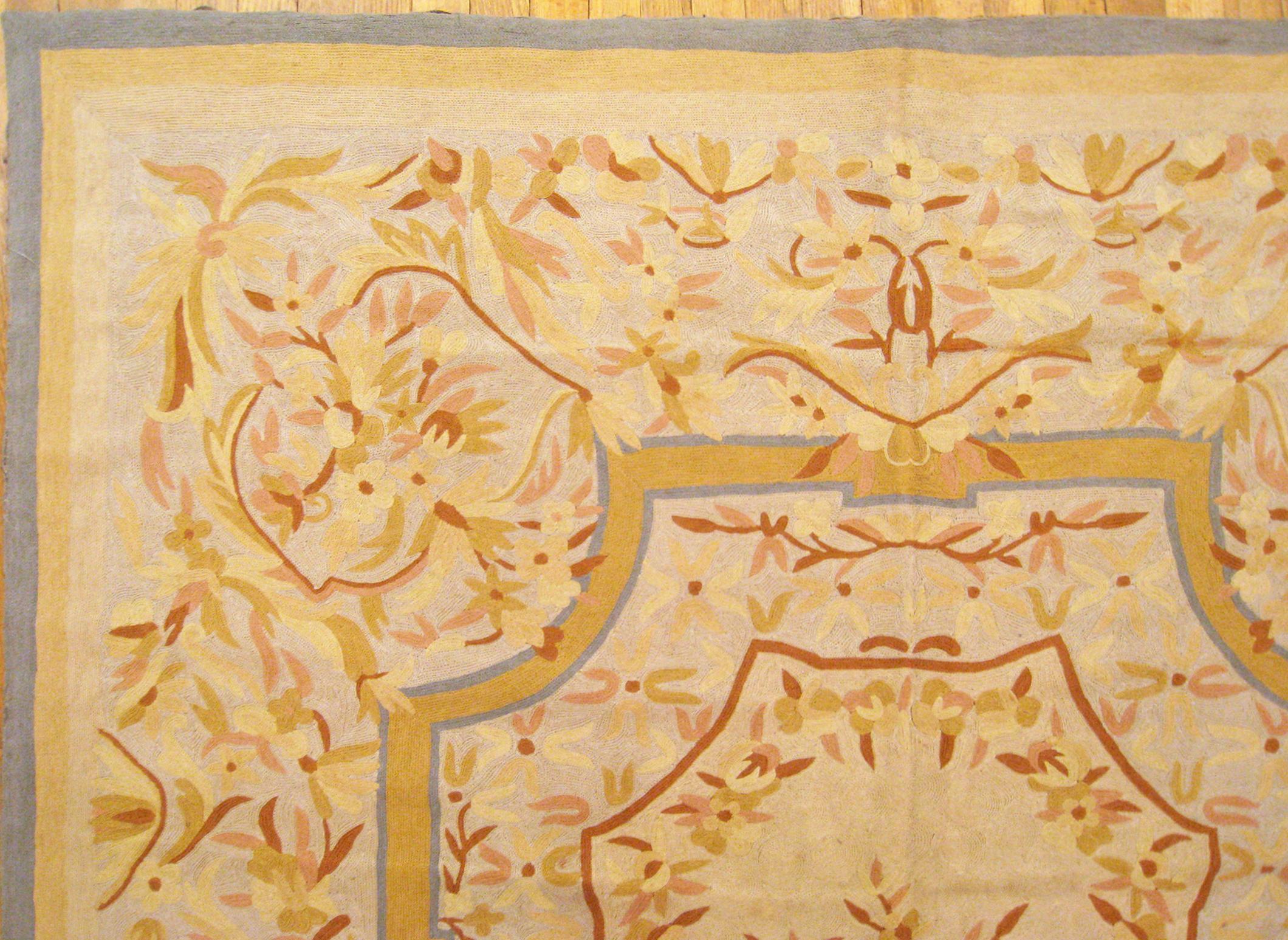 Indischer dekorativer orientalischer Vintage-Teppich mit Kettenstich in Zimmergröße im Angebot 1
