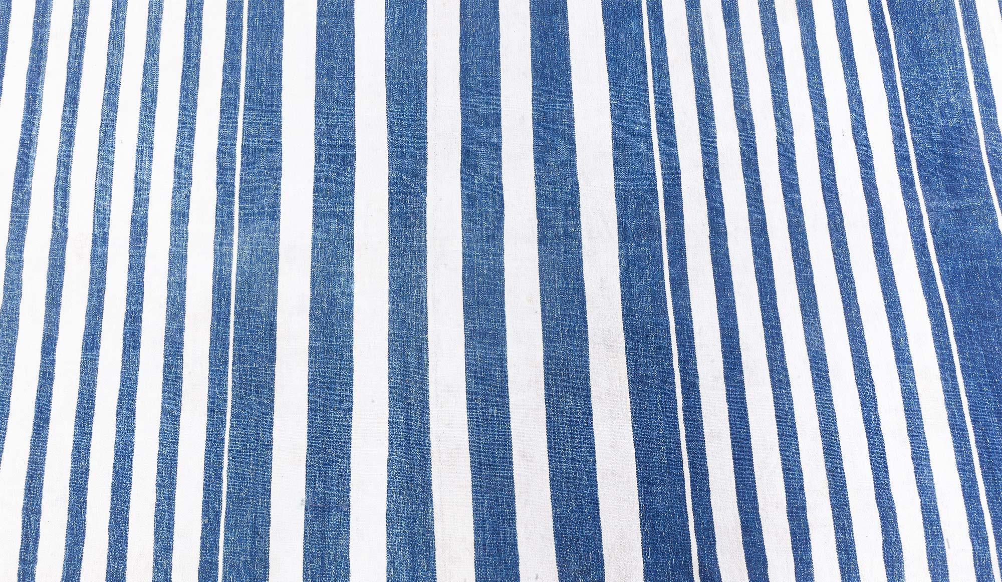 Indischer Dhurrie-Teppich Doris Leslie Blau, Vintage (20. Jahrhundert) im Angebot