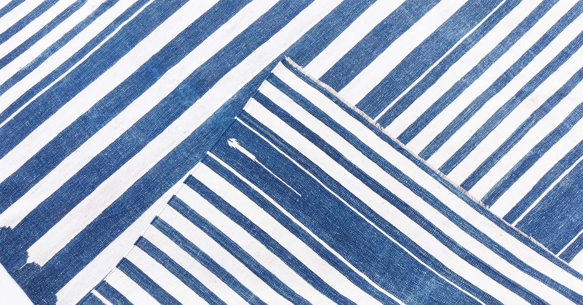 Indischer Dhurrie-Teppich Doris Leslie Blau, Vintage im Angebot 1