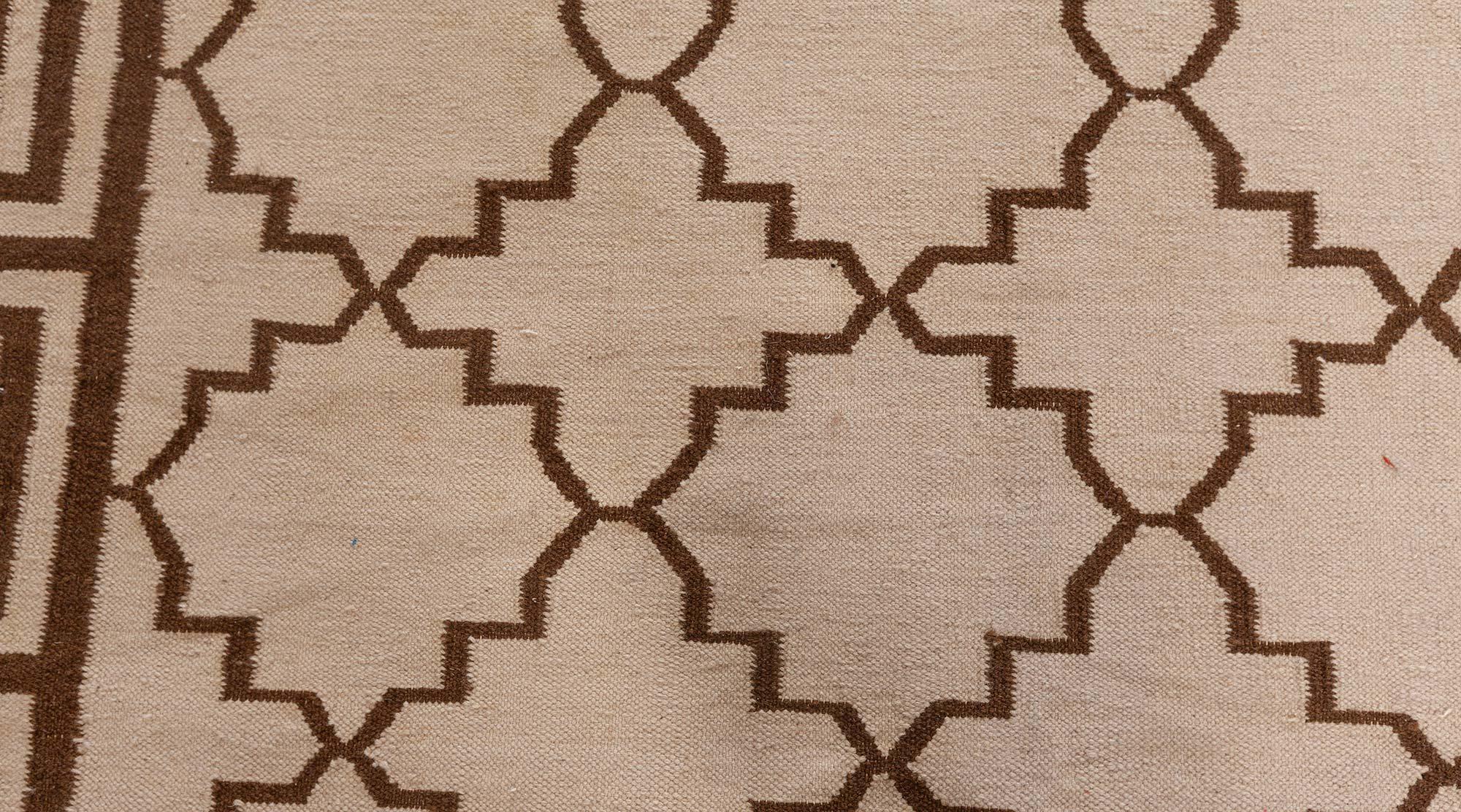 Vintage Indischer Dhurrie-Teppich (Handgewebt) im Angebot