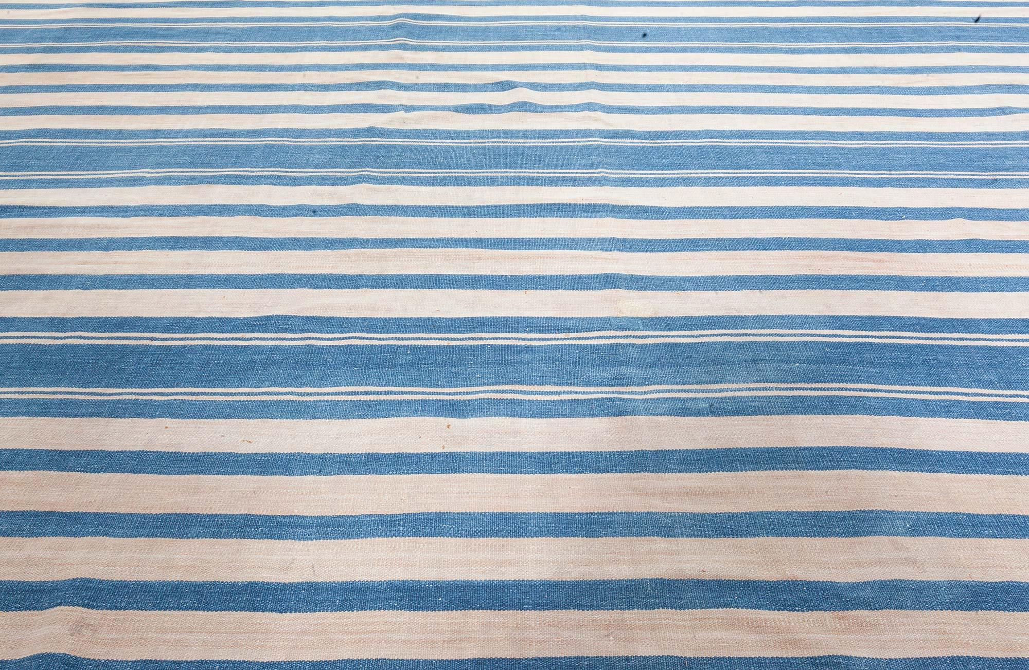 Vintage Indian Dhurrie Rug For Sale 2