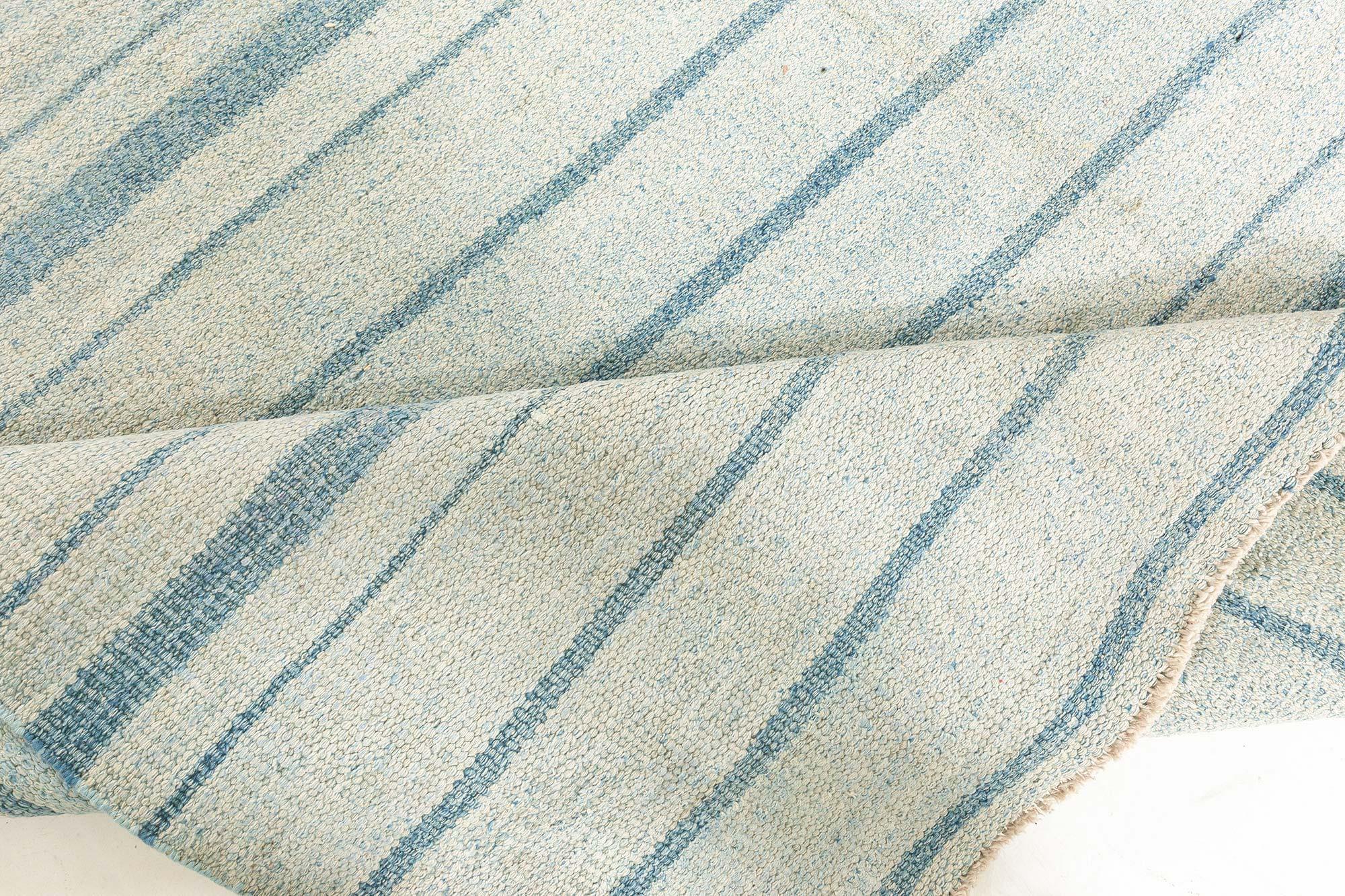 Vintage Indian Dhurrie Gestreifter Blauer Teppich (Baumwolle) im Angebot