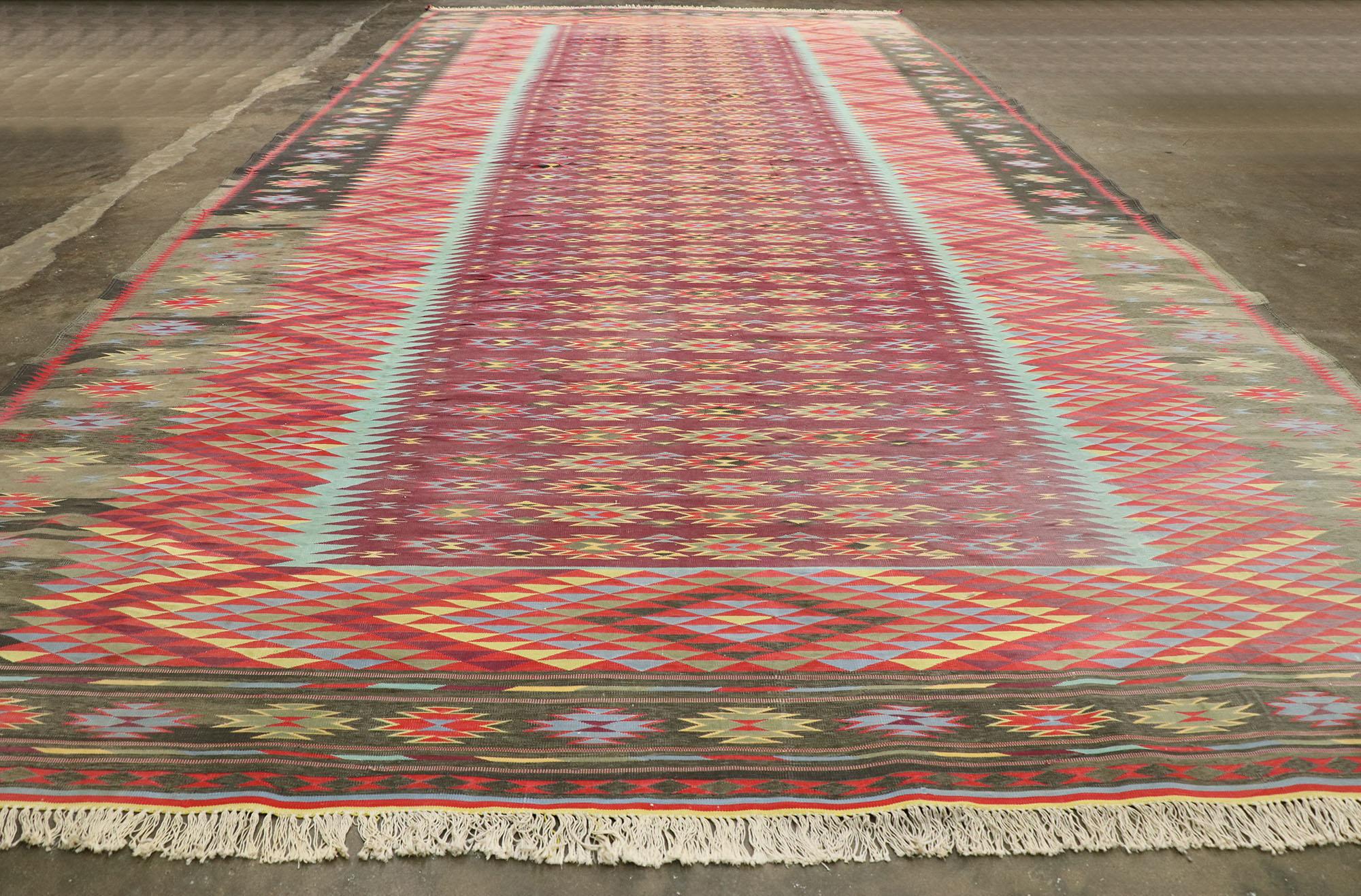 Vintage Indian Flat-Weave Dhurrie Room Size Kilim Rug with Southwestern Style For Sale 1