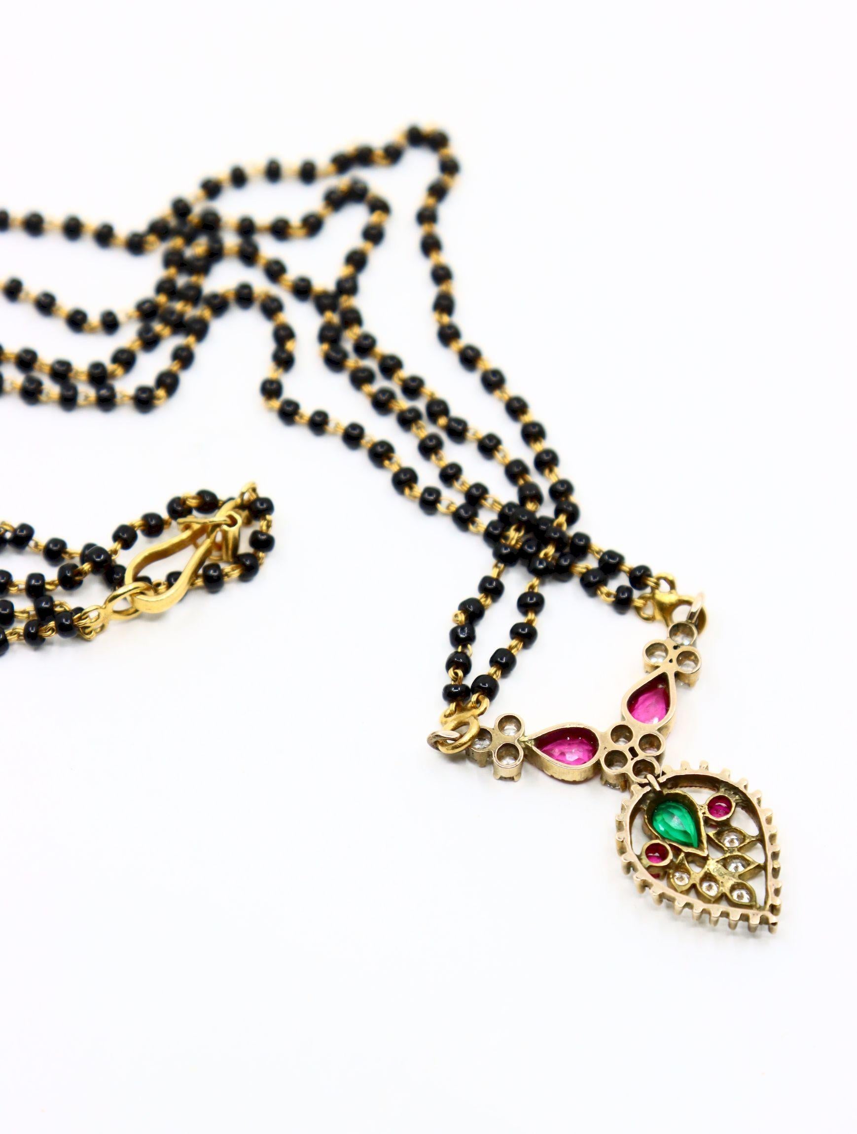 Vintage Indian Gold Diamant Rubin Smaragd Onyx Perlen Halskette im Angebot 3