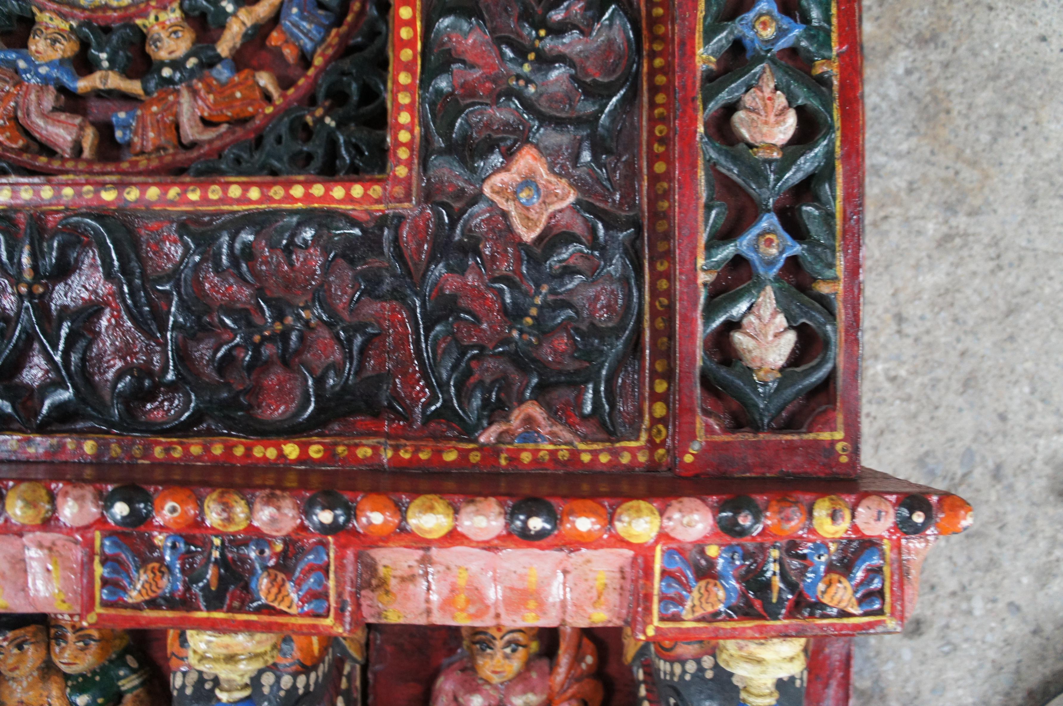 Indisches Jharokha-Wandregal, figurales Elefanten-Wandregal, Gebets-Altarfenster, Vintage im Angebot 1