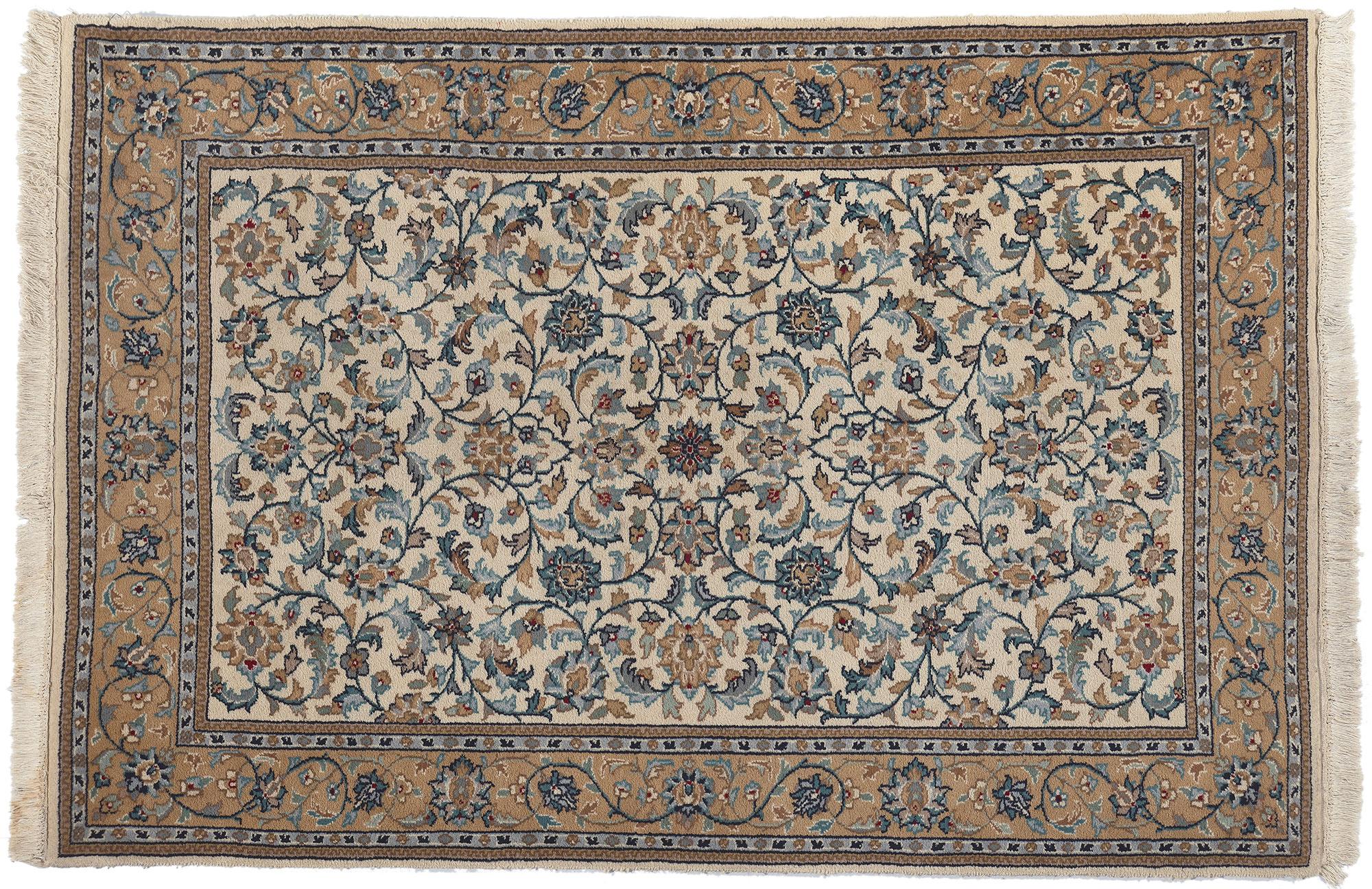 Indischer Kashan-Teppich im Vintage-Stil, zeitlose Eleganz trifft auf traditionelle Sensibilität im Angebot 3