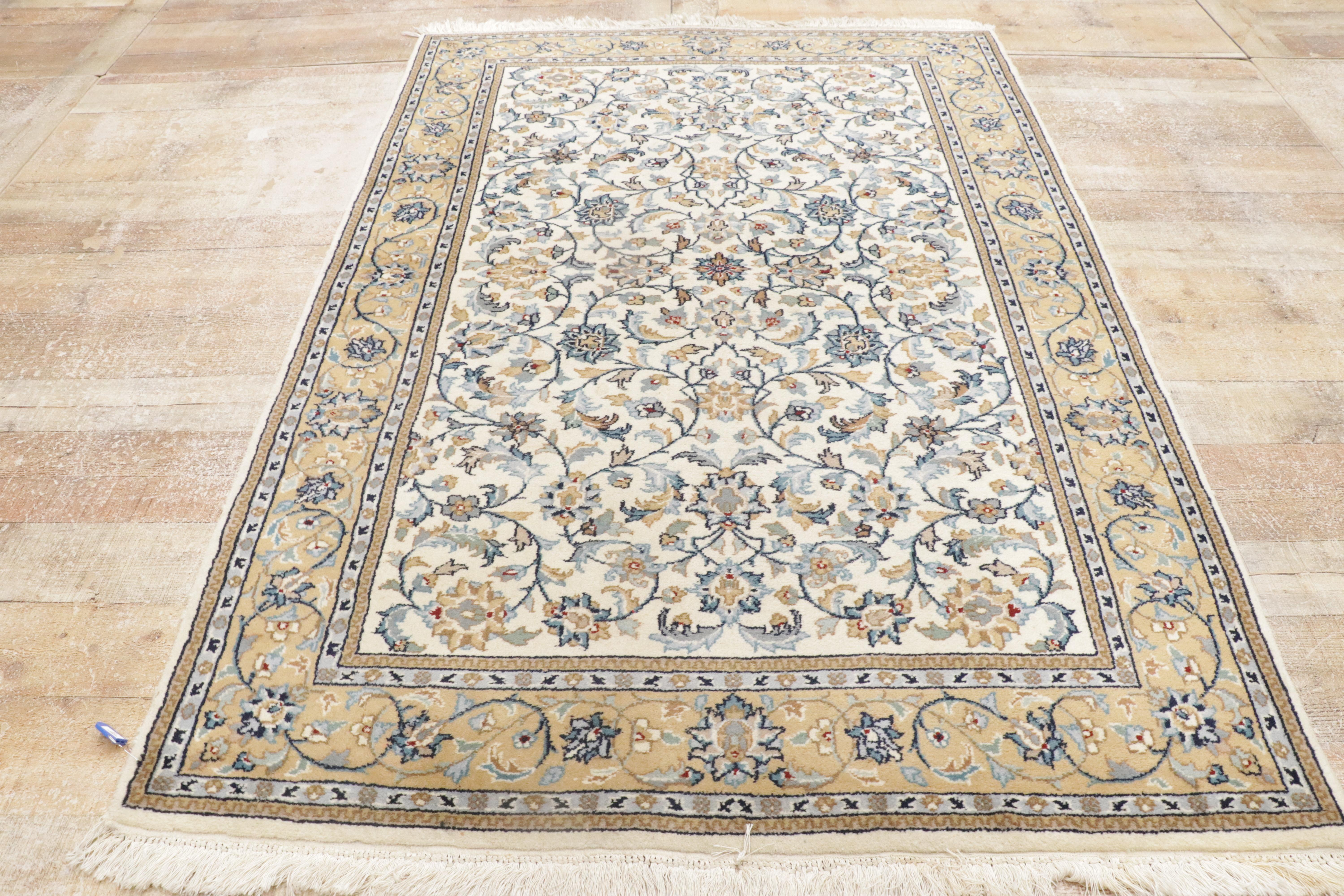 Alfombra india kashan vintage, la elegancia atemporal se une a la sensibilidad tradicional en venta 5