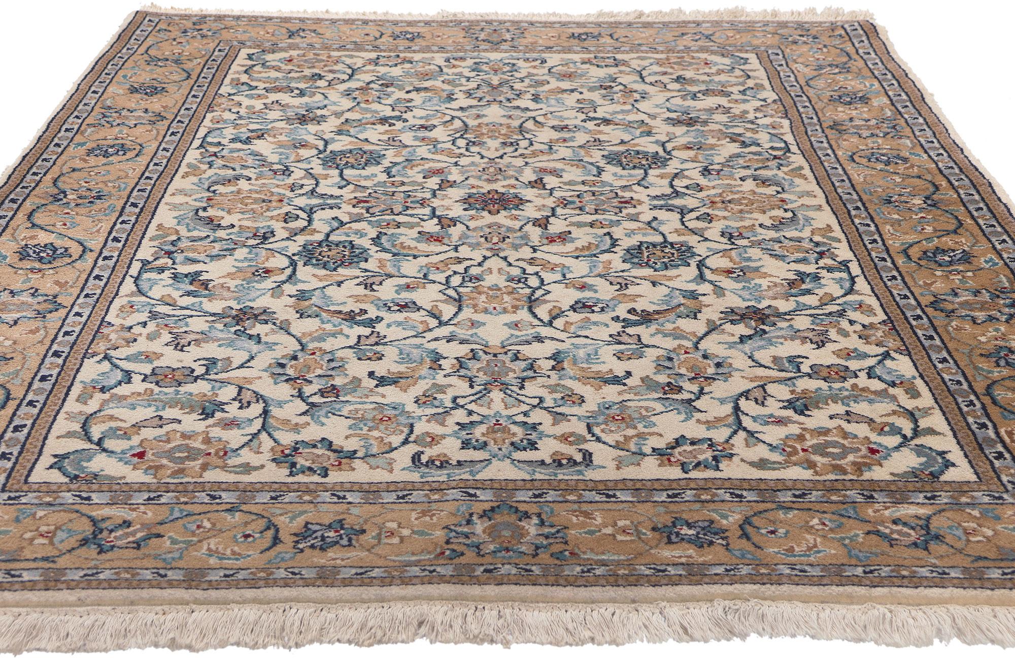 Indischer Kashan-Teppich im Vintage-Stil, zeitlose Eleganz trifft auf traditionelle Sensibilität (Kaschan) im Angebot